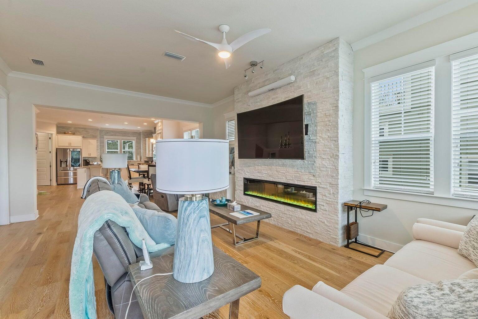 Grande Pointe - Residential