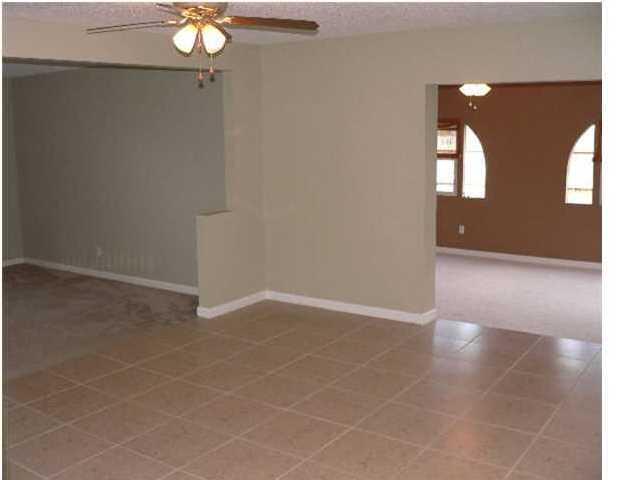 PALM ESTATES UNIT 2 - Residential Lease