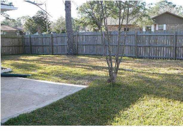 PALM ESTATES UNIT 2 - Residential Lease