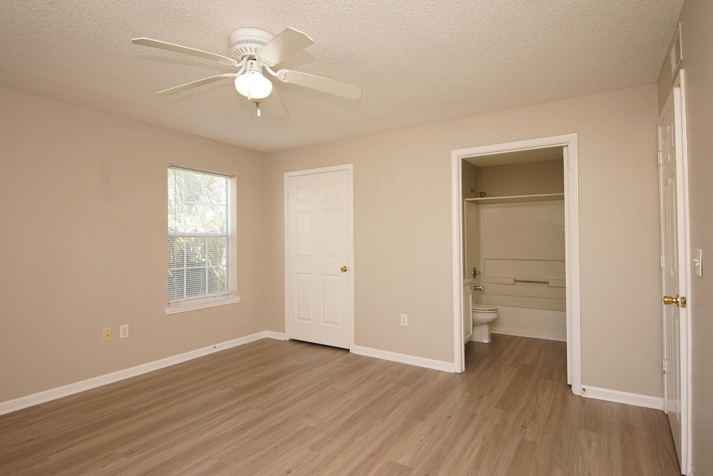 INDIAN LAKE - Residential