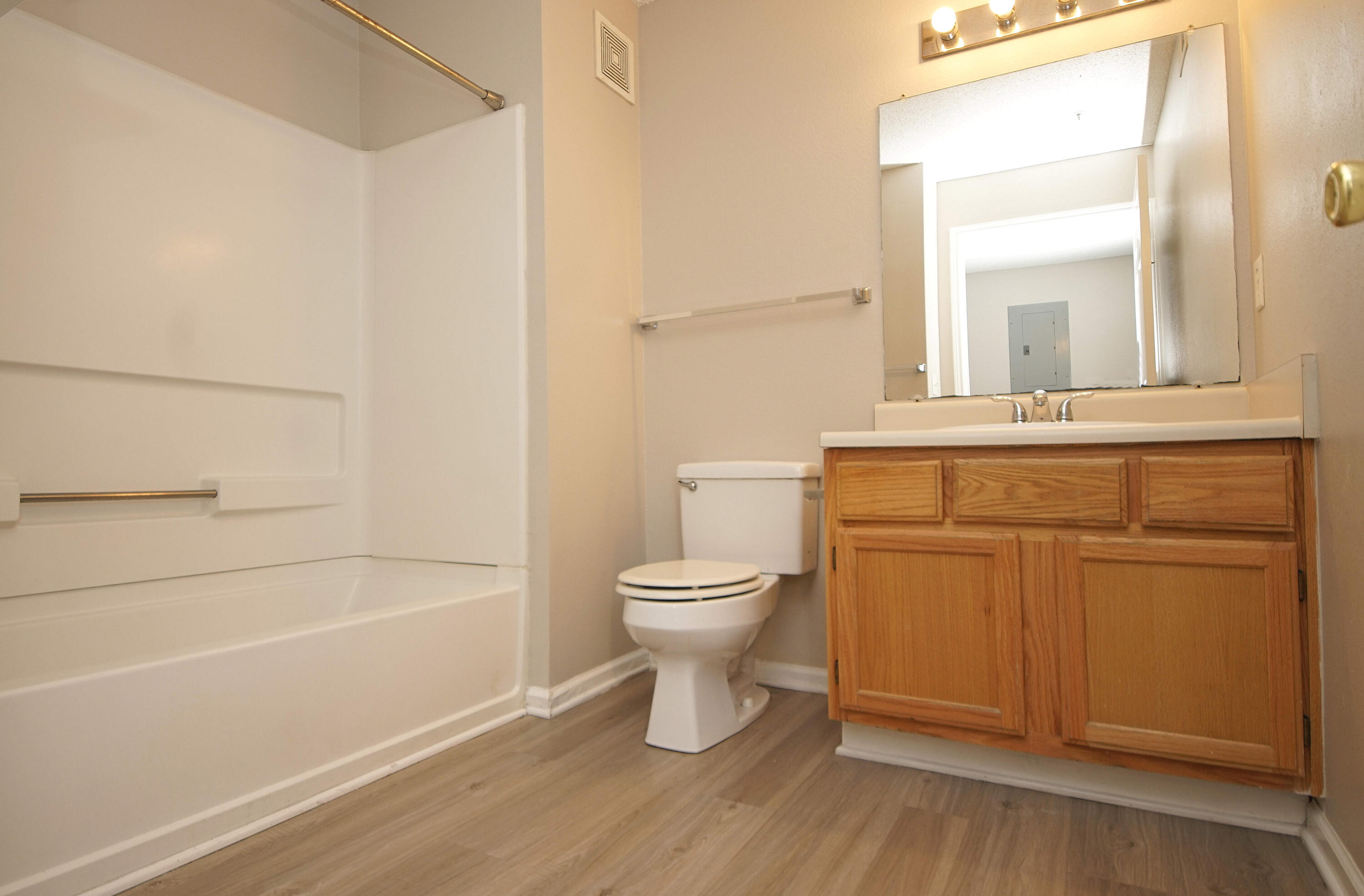 INDIAN LAKE - Residential