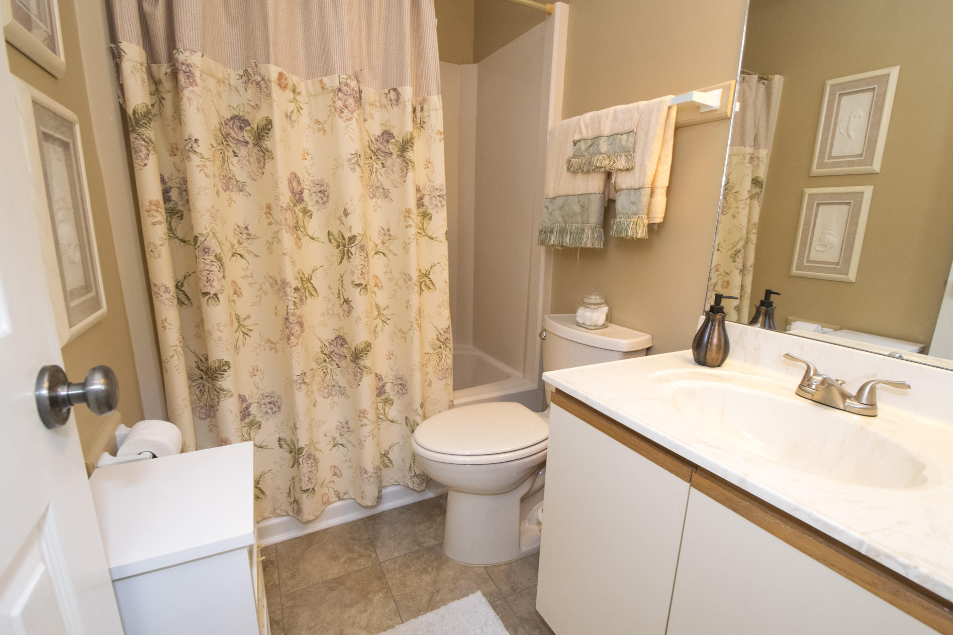 RAMSGATE HARBOUR PH 3 CONDO - Residential