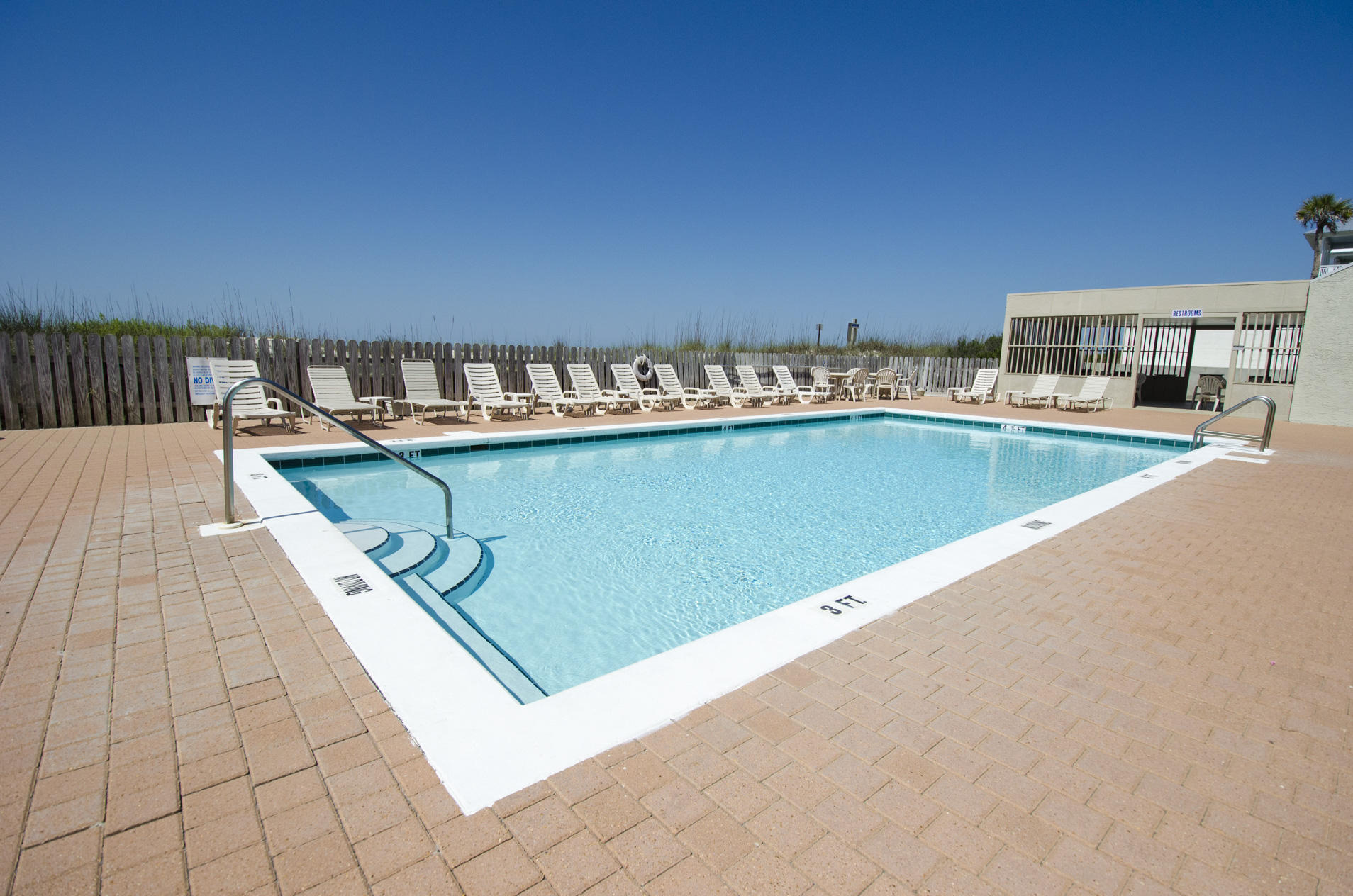 RAMSGATE HARBOUR PH 3 CONDO - Residential