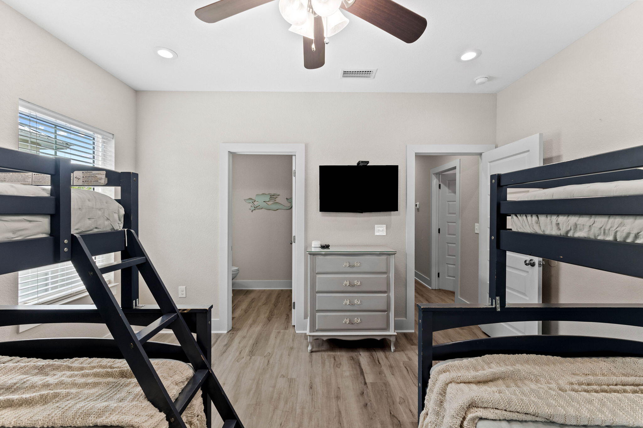 FRANGISTA BEACH 2ND ADDN - Residential