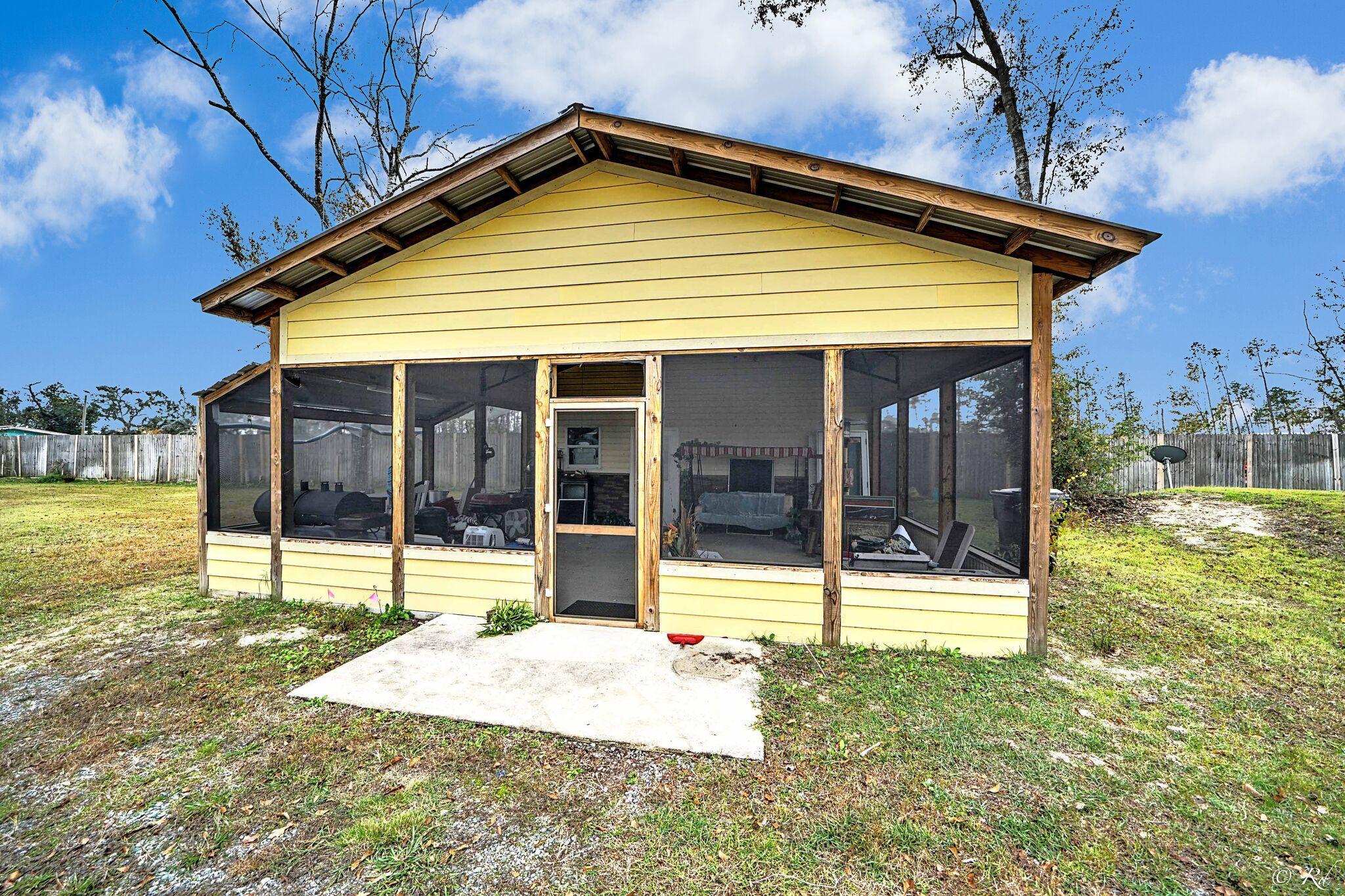 NO RECORDED SUBDIVISION - Residential