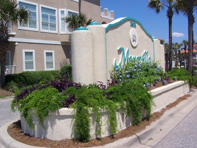 MARAVILLA CONDO 2 - Residential