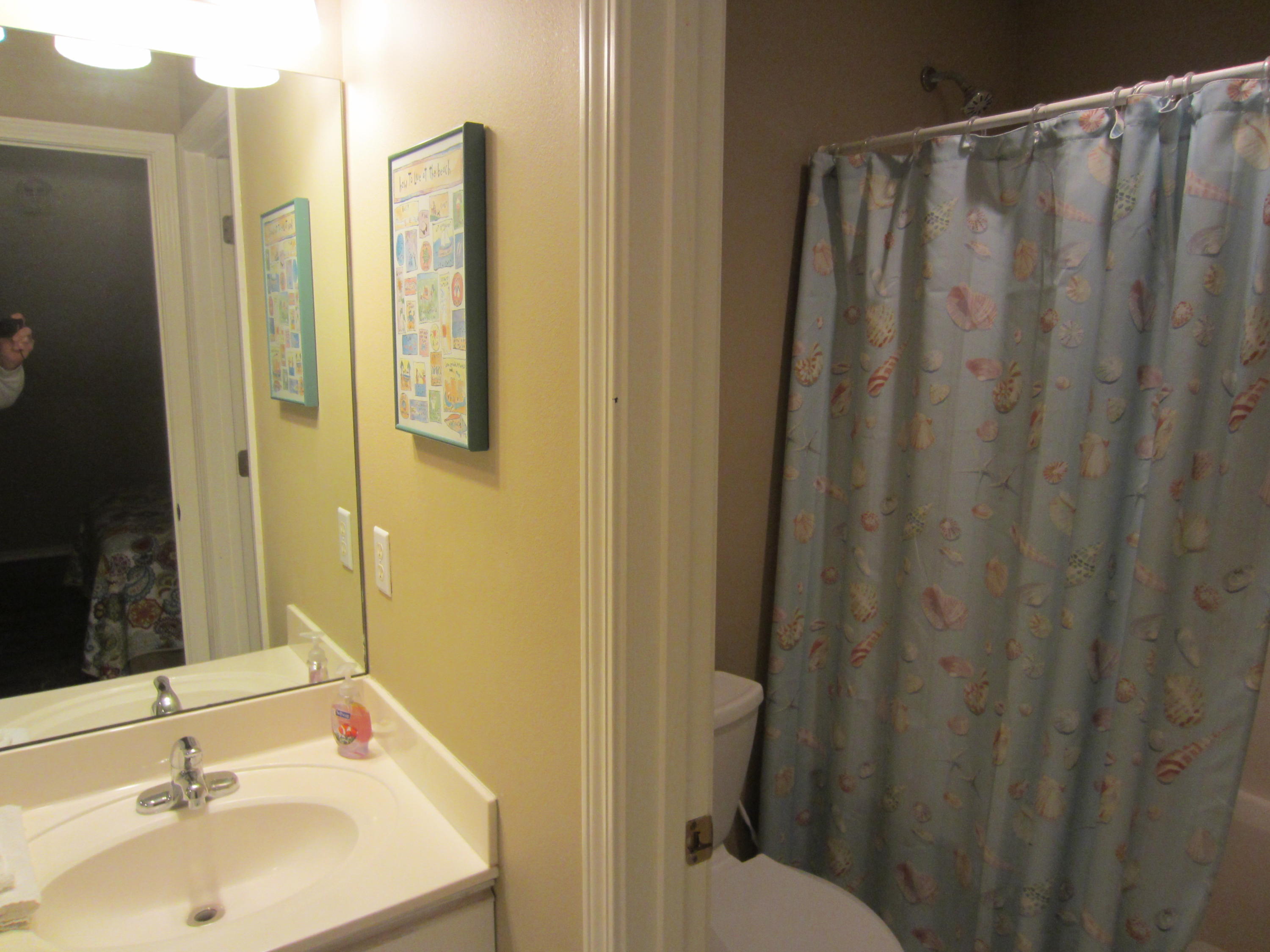 MARAVILLA CONDO 2 - Residential