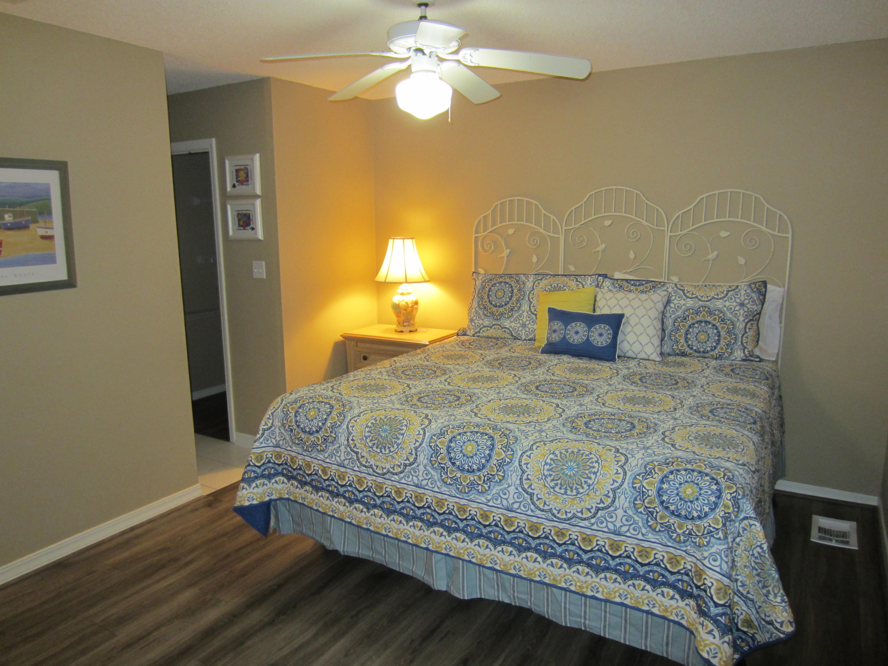 MARAVILLA CONDO 2 - Residential