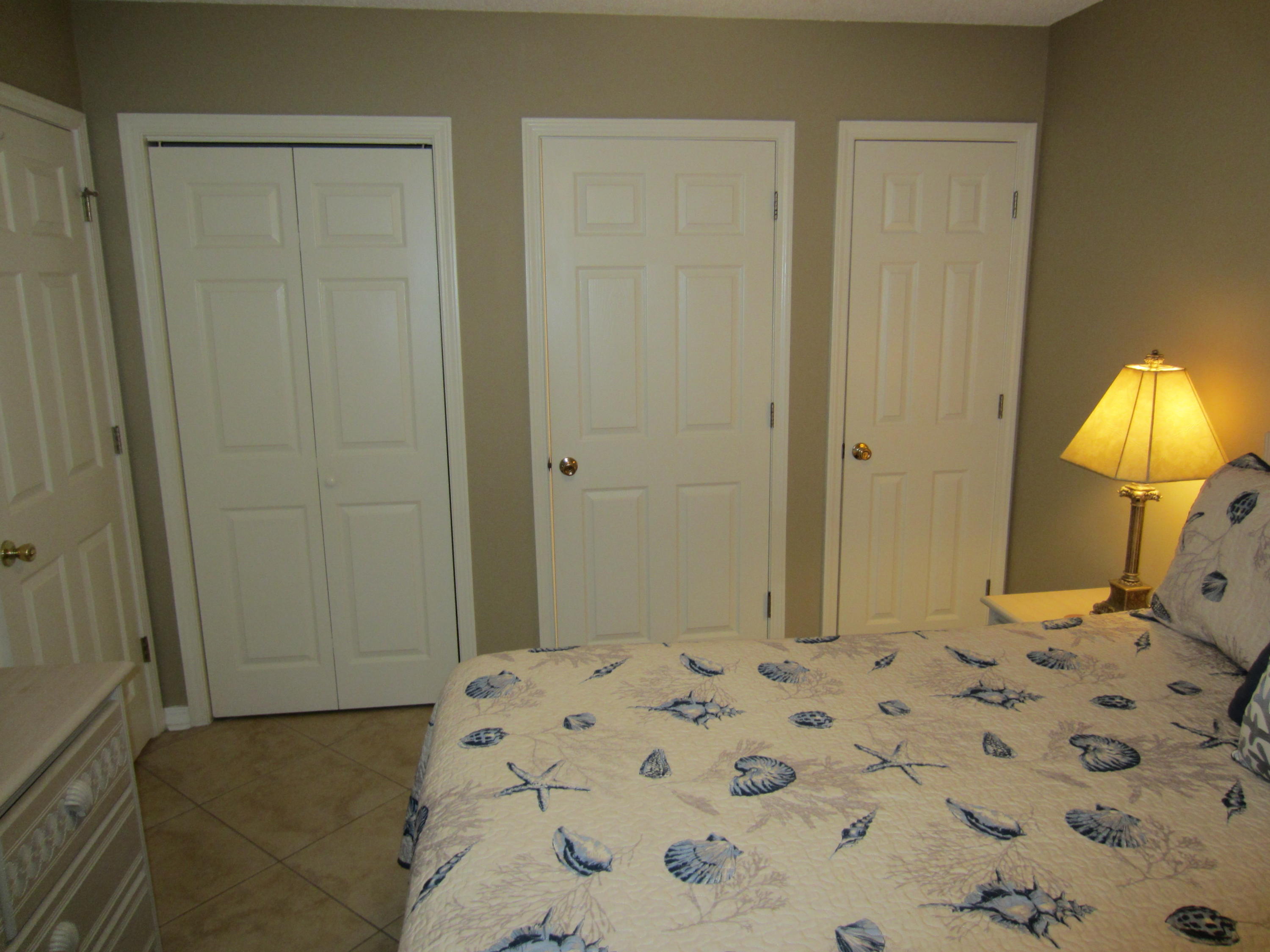 MARAVILLA CONDO 2 - Residential