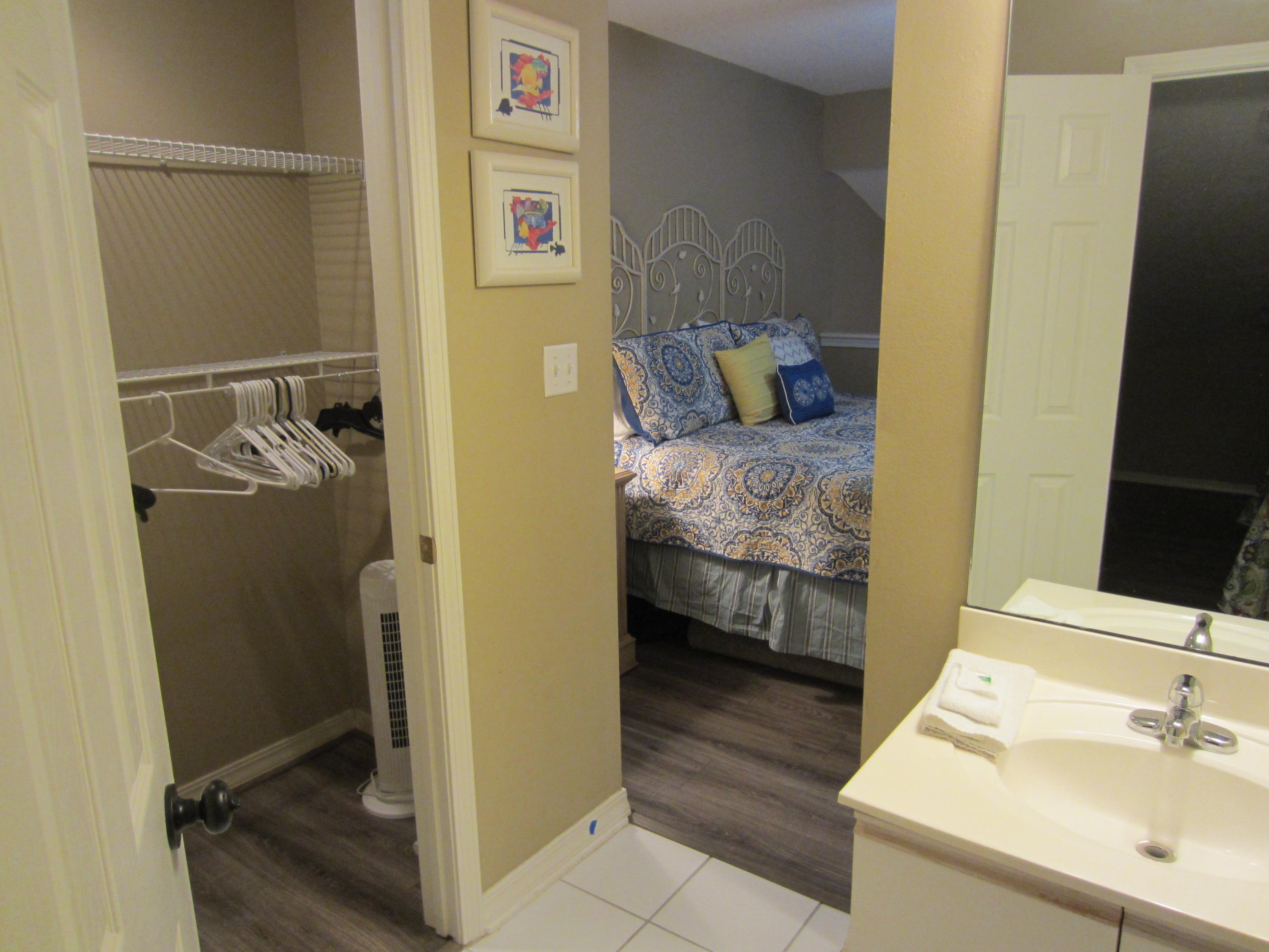 MARAVILLA CONDO 2 - Residential