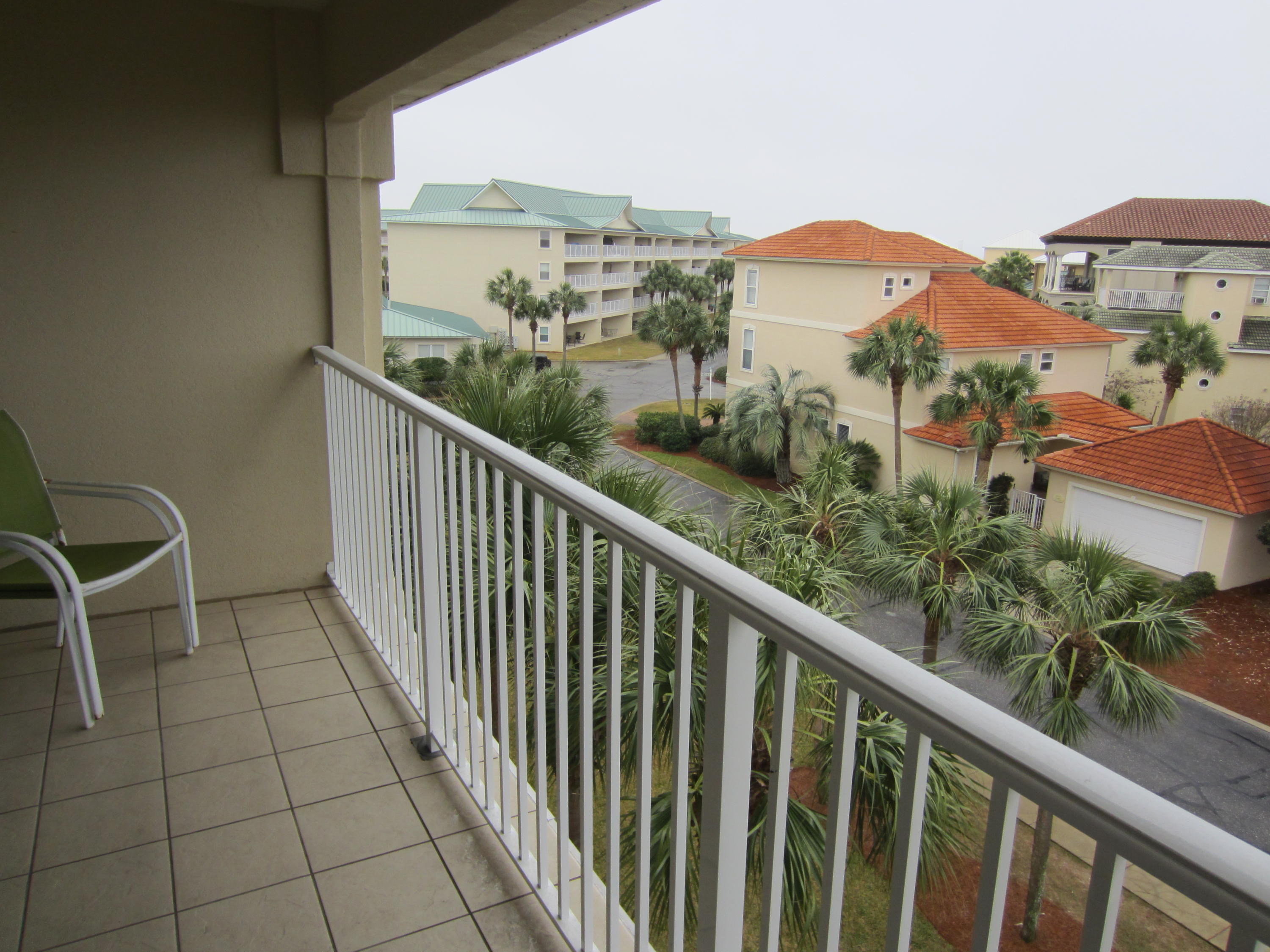 MARAVILLA CONDO 2 - Residential