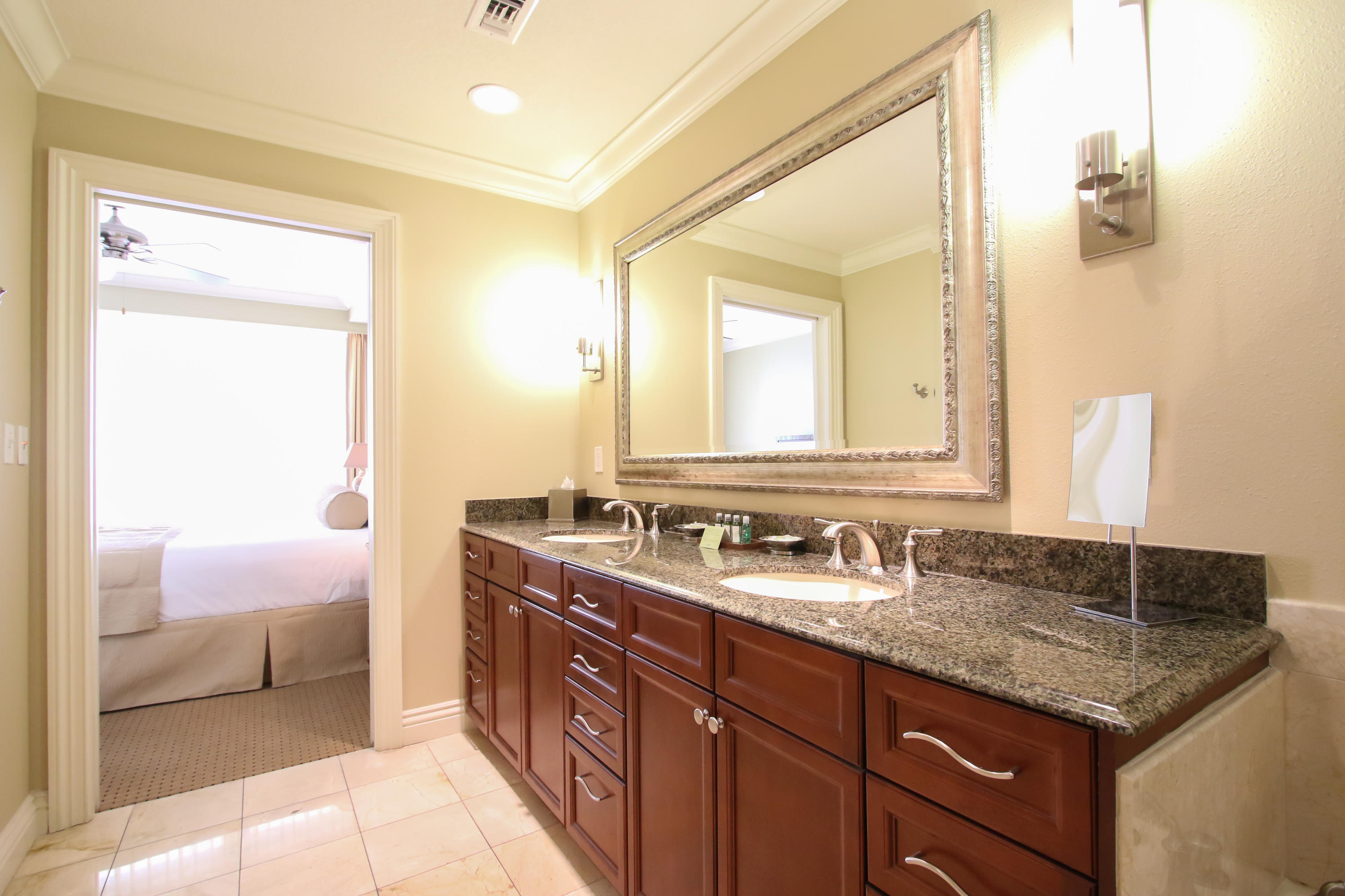 EMERALD GRANDE - Residential