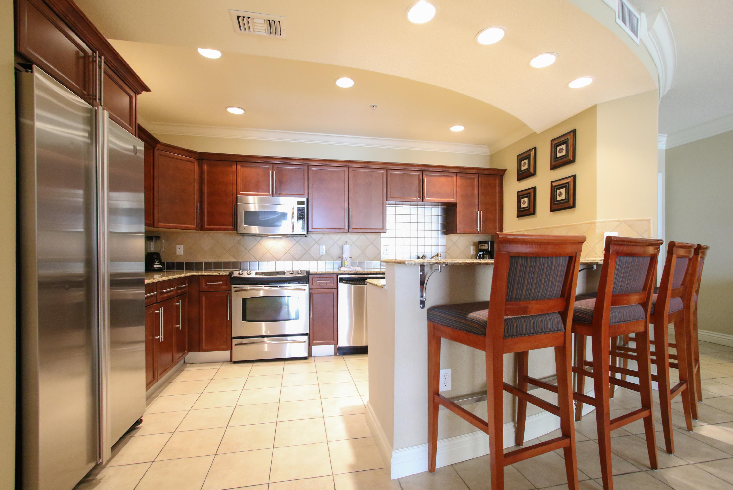 EMERALD GRANDE - Residential