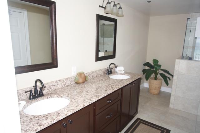 JADE EAST TOWERS CONDO - Residential