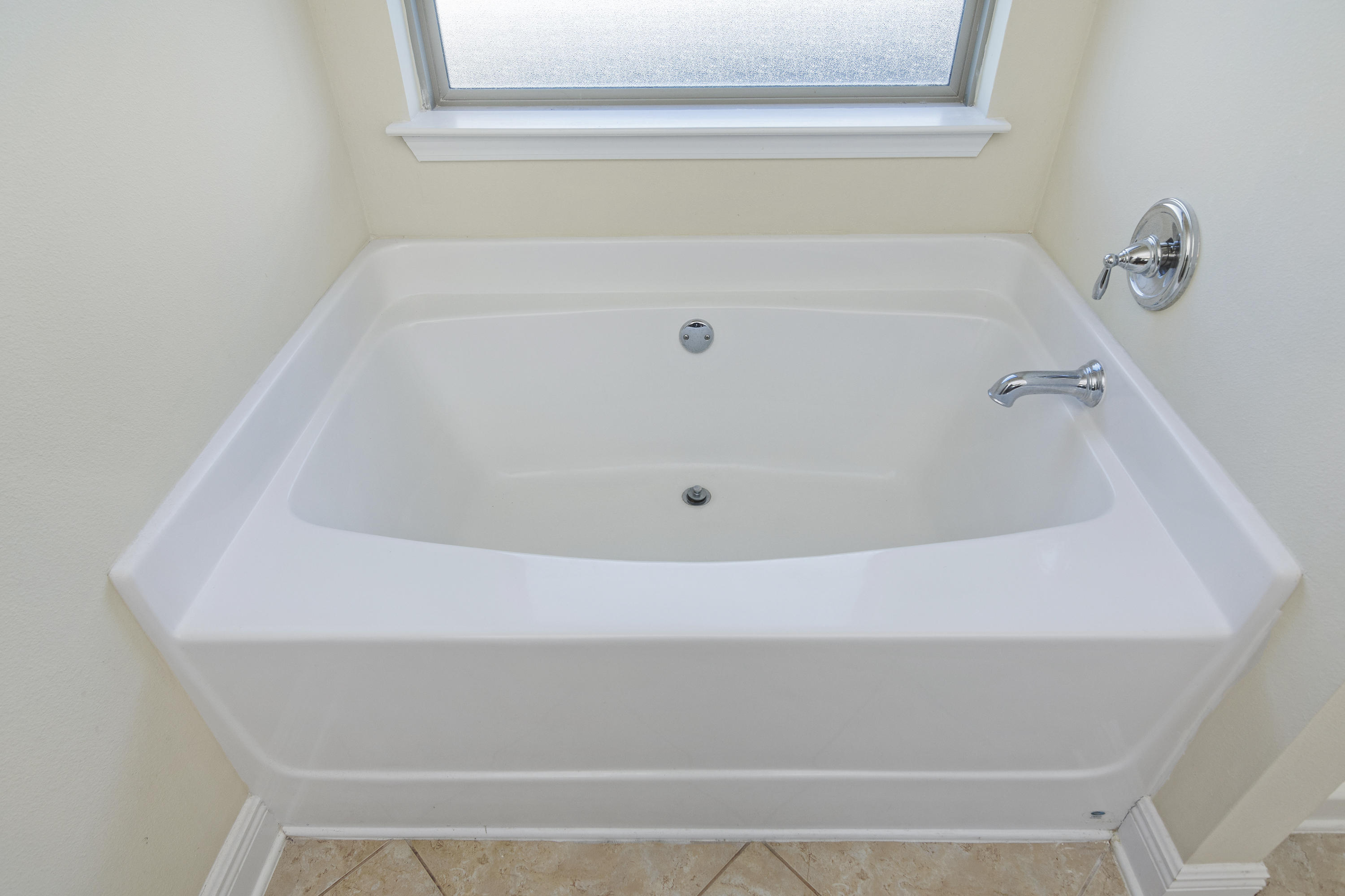 BROWNSTONE MANOR - Residential