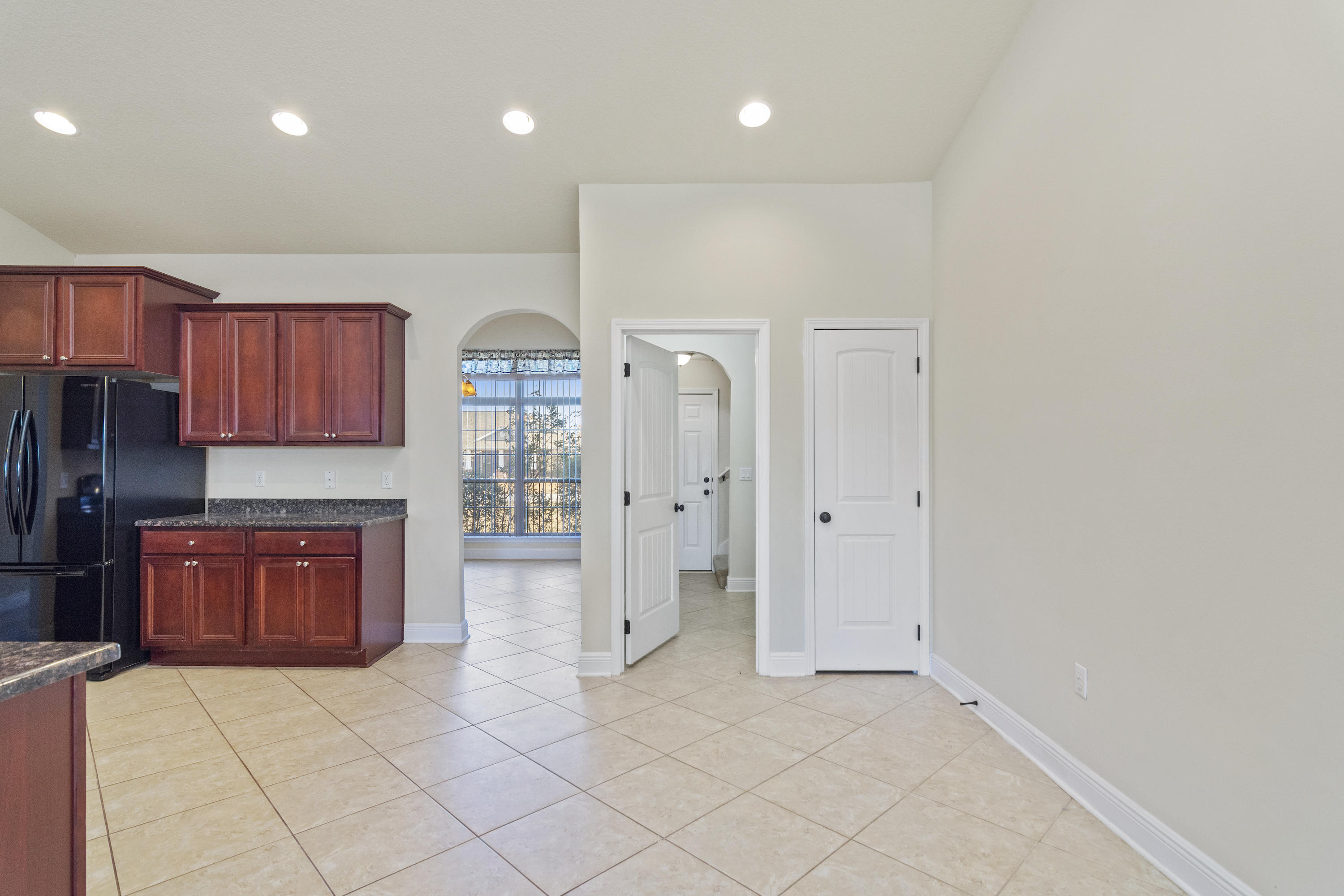 BROWNSTONE MANOR - Residential