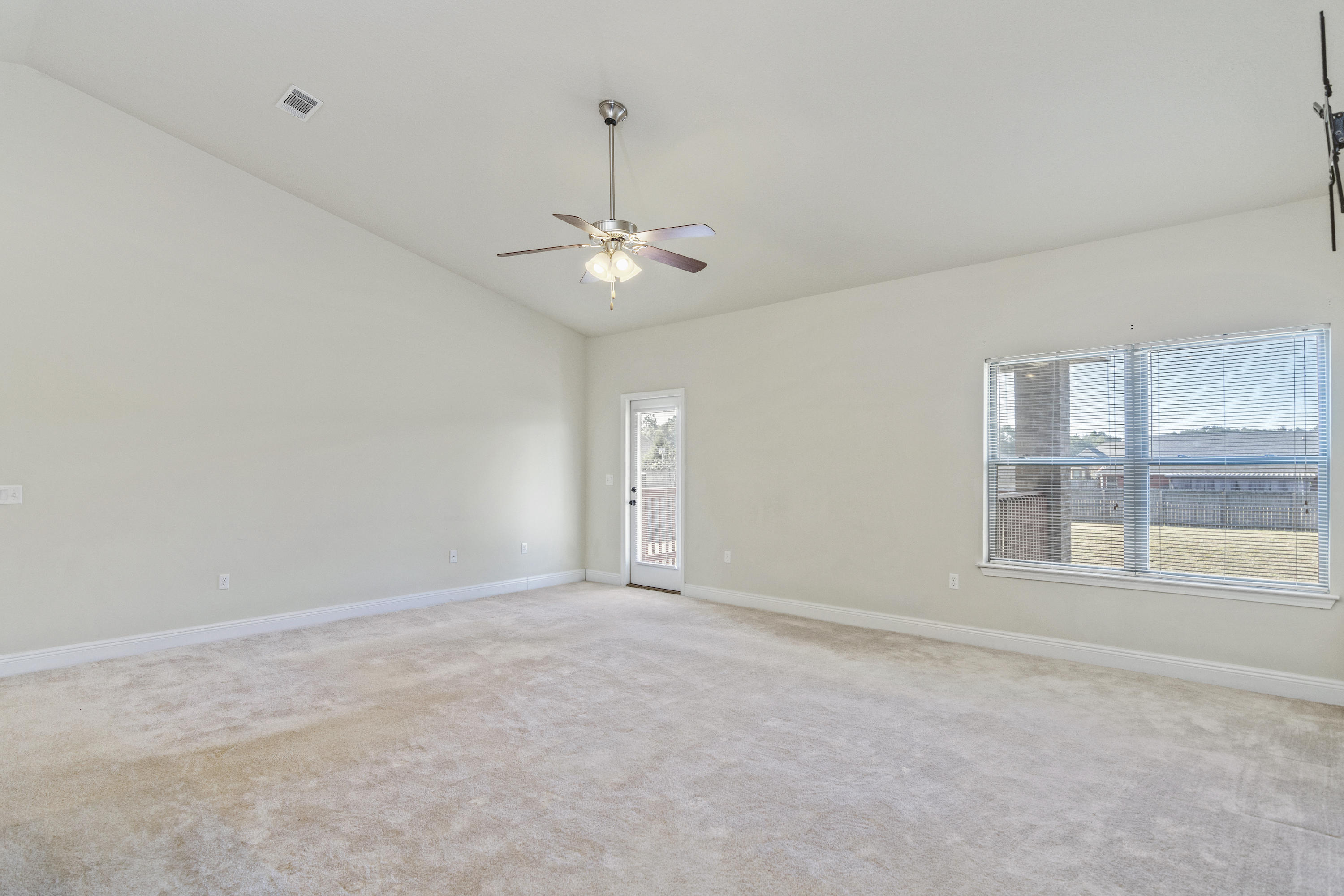 BROWNSTONE MANOR - Residential