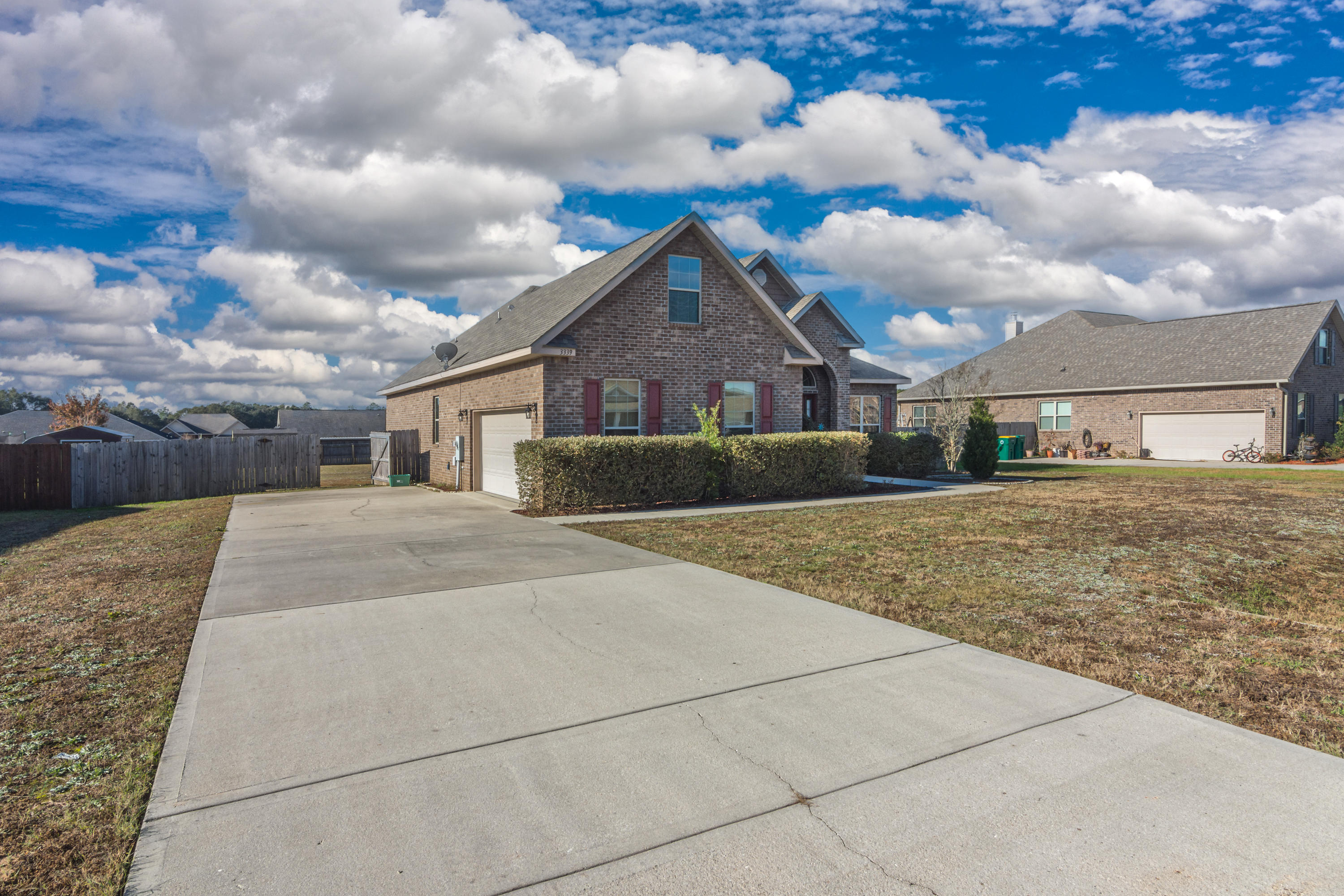 BROWNSTONE MANOR - Residential