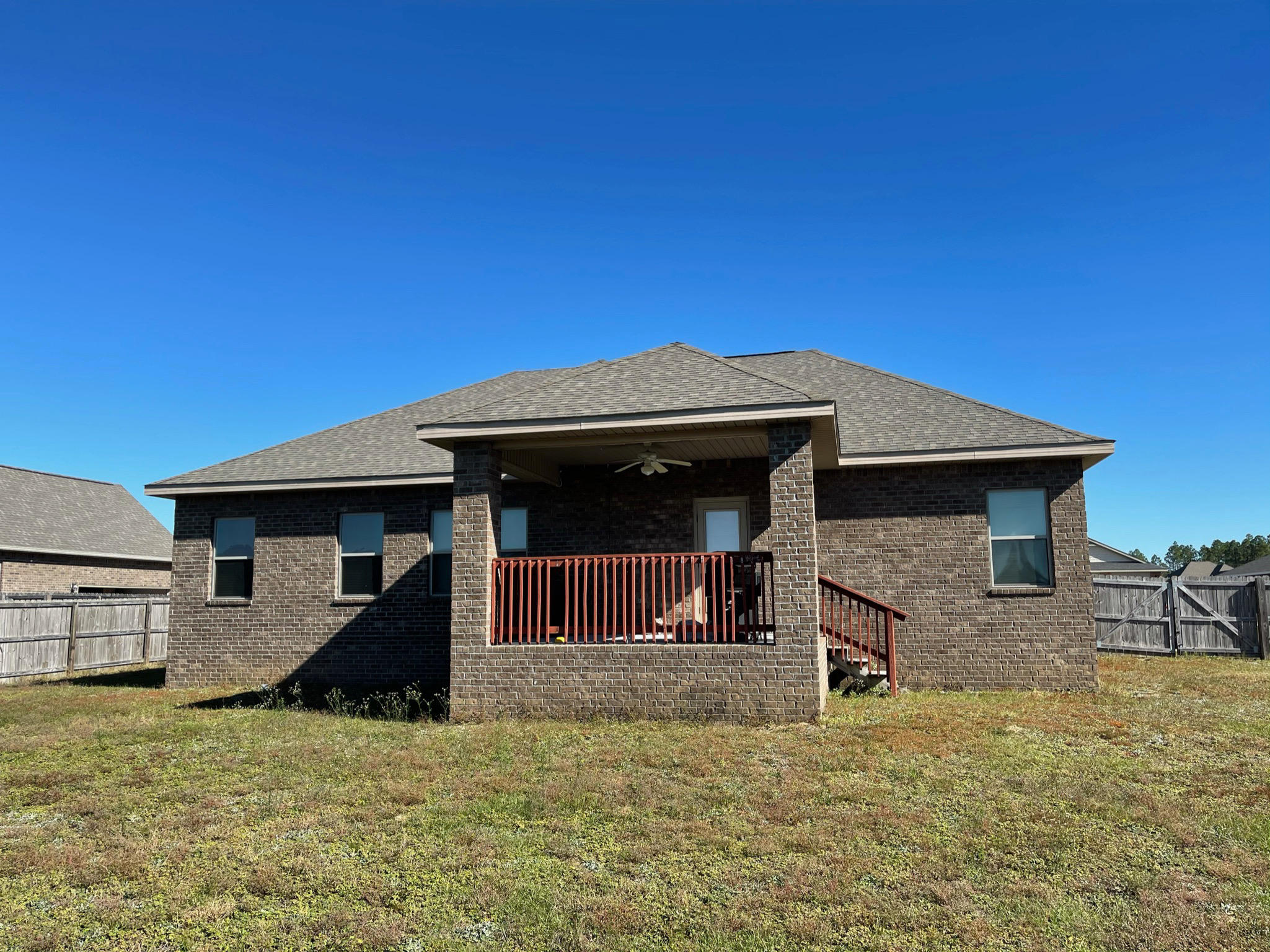 BROWNSTONE MANOR - Residential