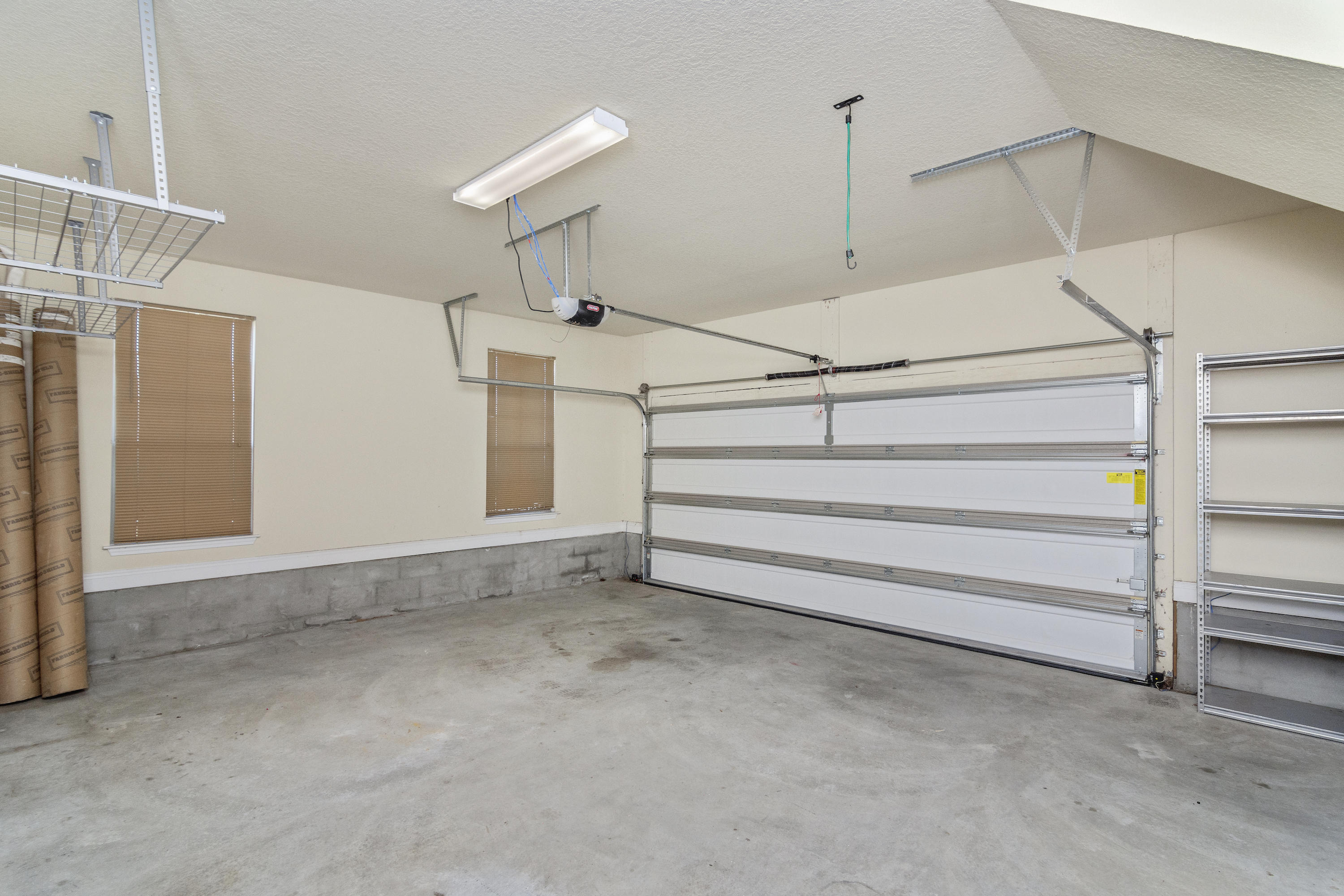 BROWNSTONE MANOR - Residential