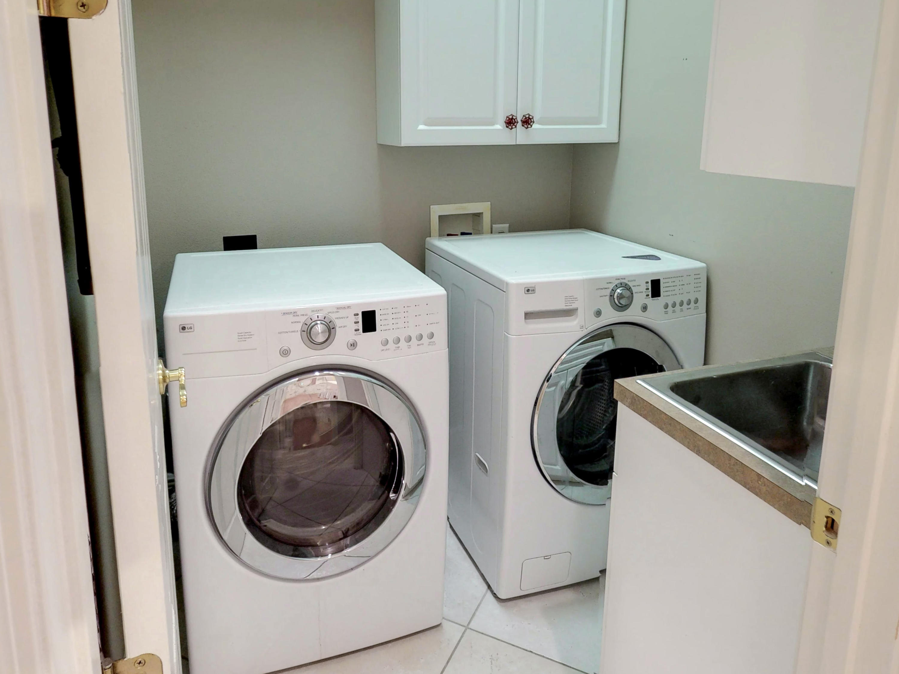 BURNT PINE - Residential