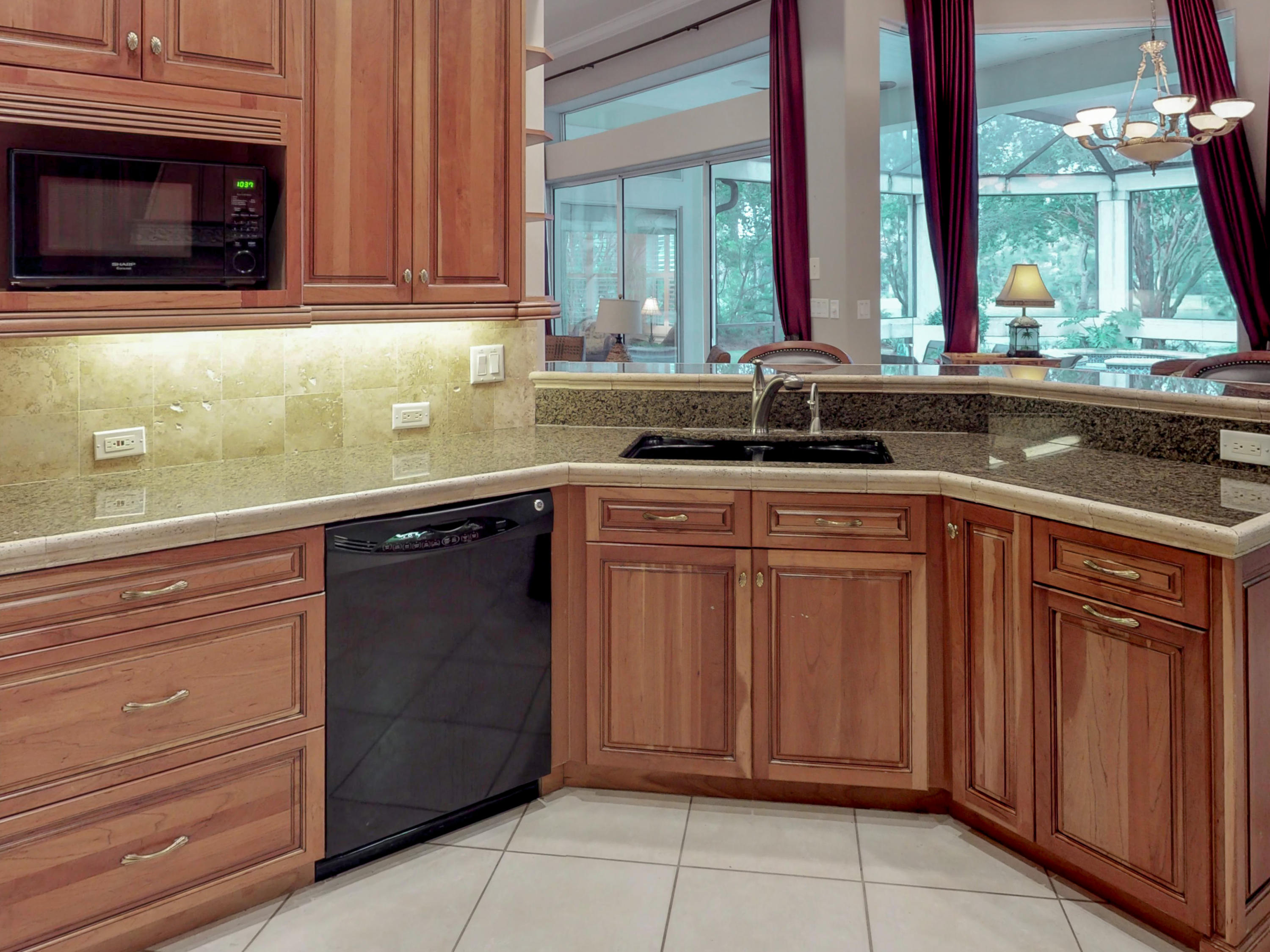 BURNT PINE - Residential