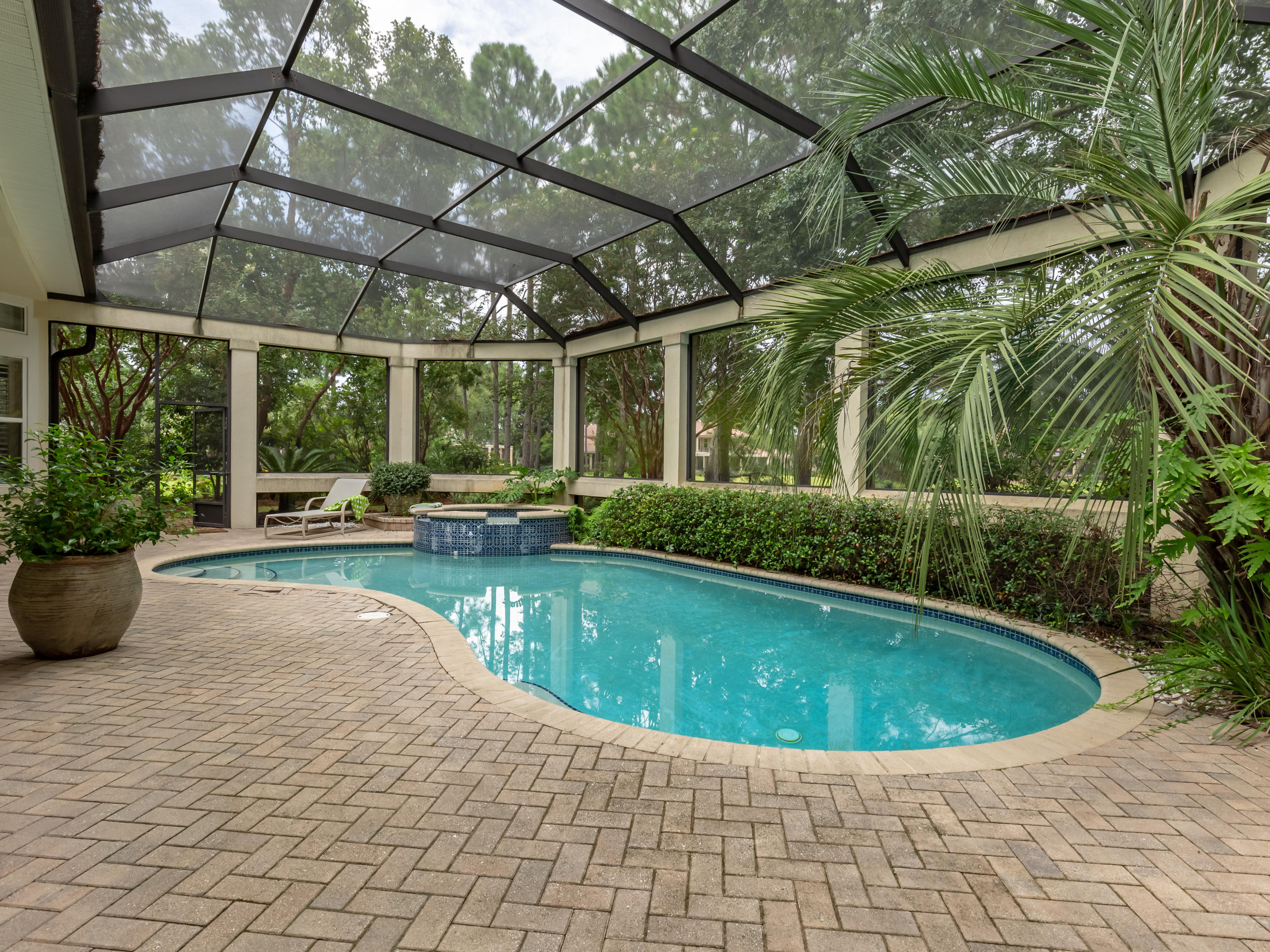 BURNT PINE - Residential