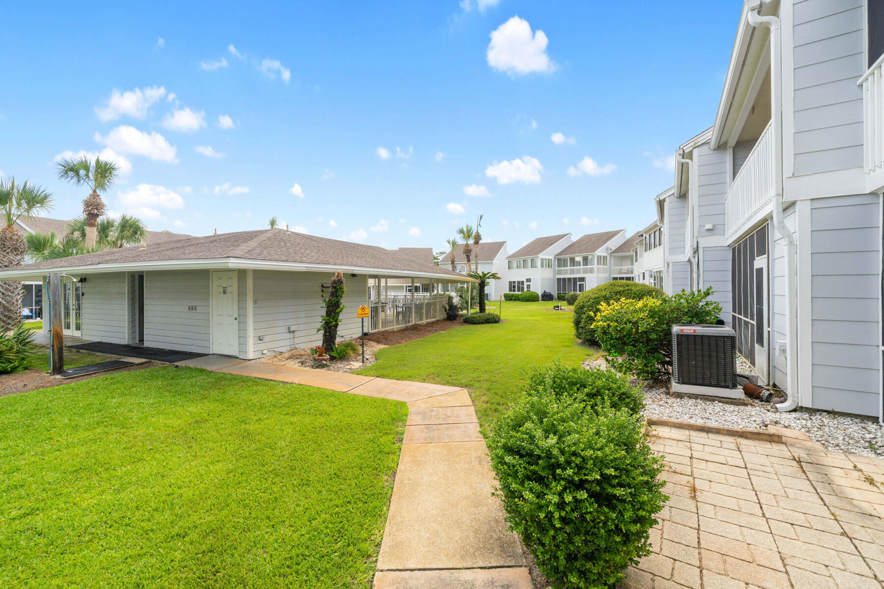 MISTY COVE TOWNHOMES - Residential
