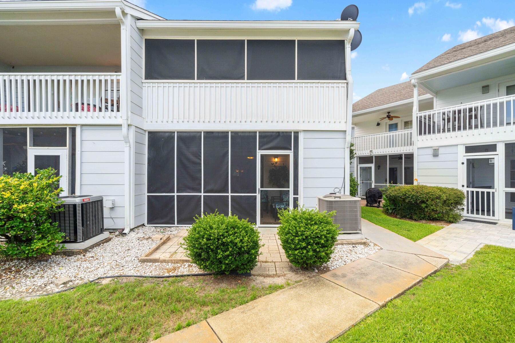 MISTY COVE TOWNHOMES - Residential
