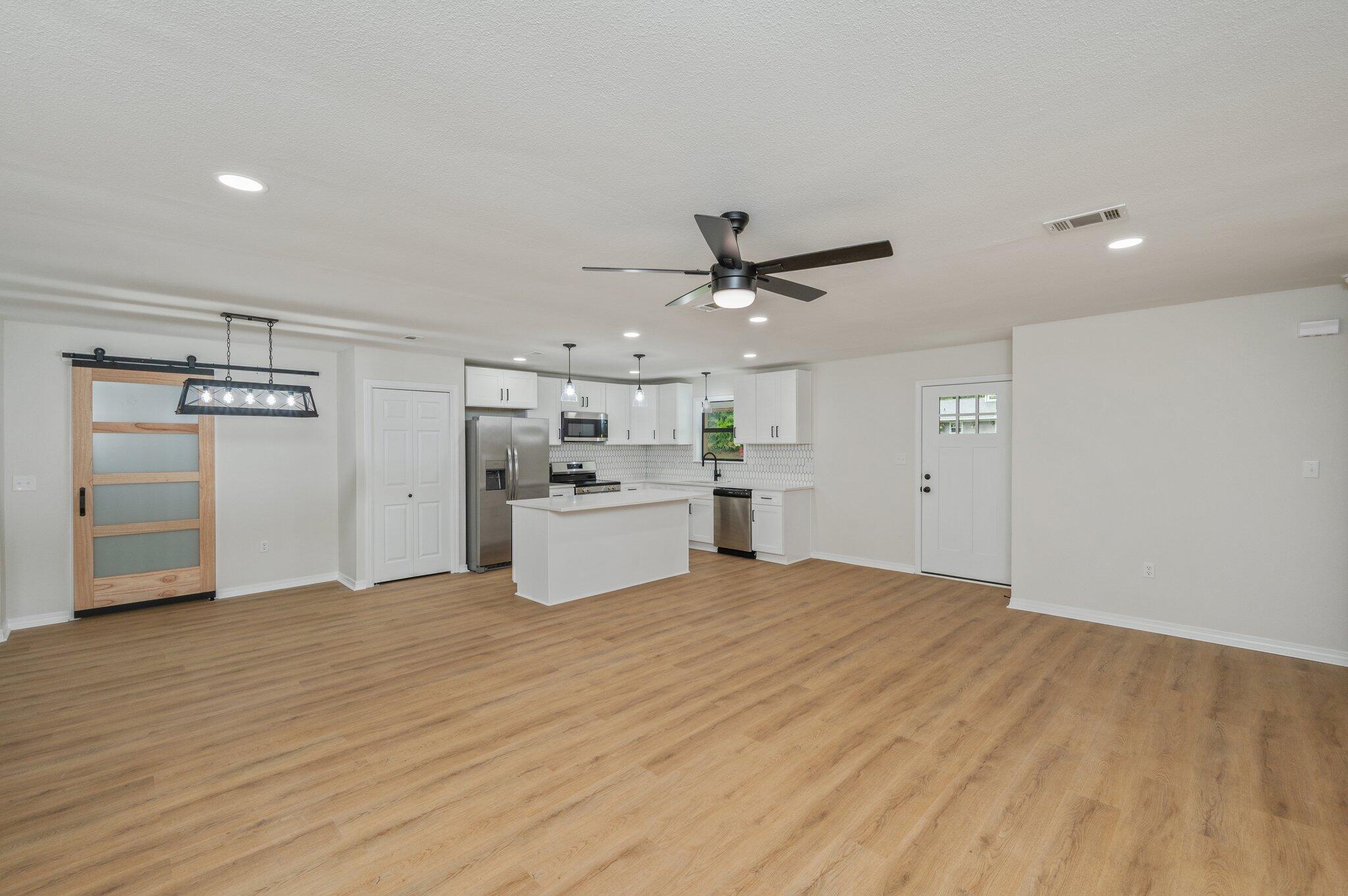 COUNTRYVIEW ESTATES - Residential