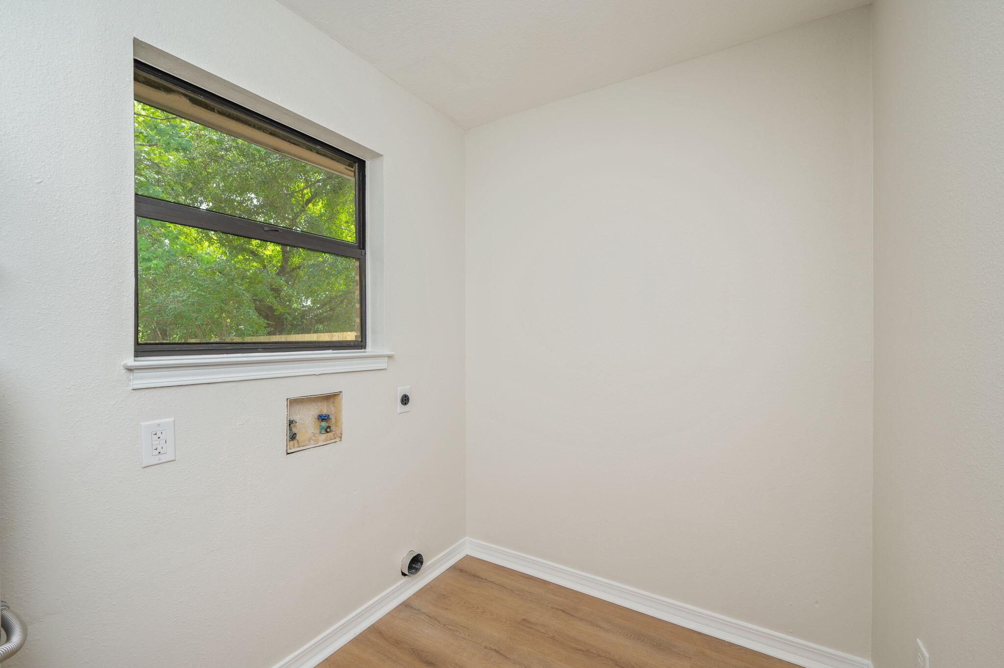 COUNTRYVIEW ESTATES - Residential