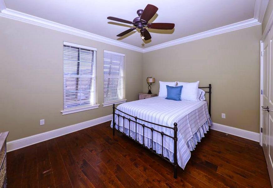 VILLA LAGO - Residential