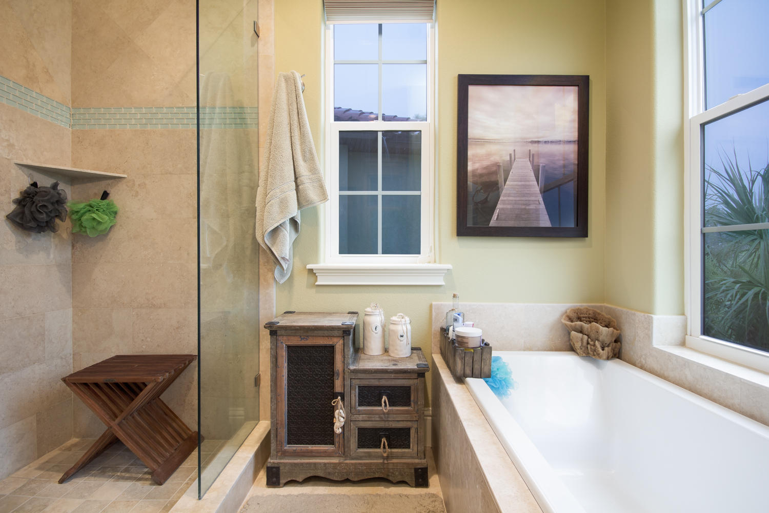 VILLA LAGO - Residential