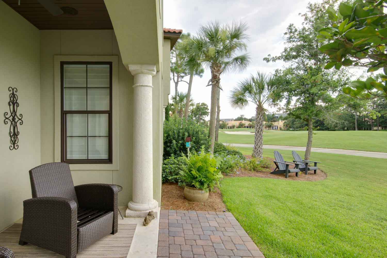 VILLA LAGO - Residential