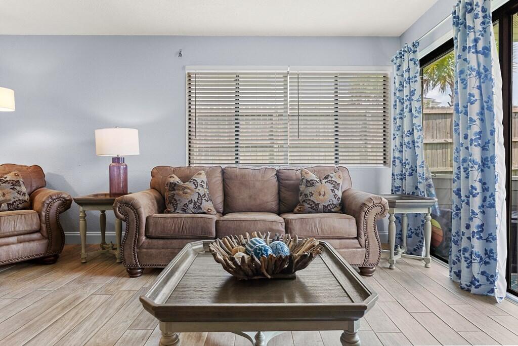 SURFSONG CONDO OF DESTIN - Residential