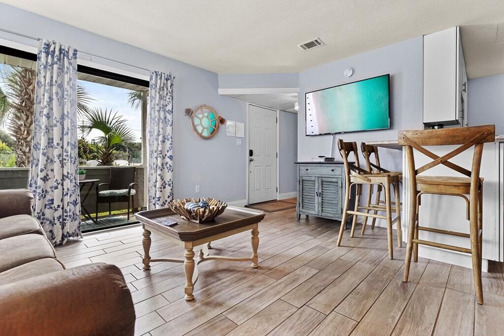 SURFSONG CONDO OF DESTIN - Residential