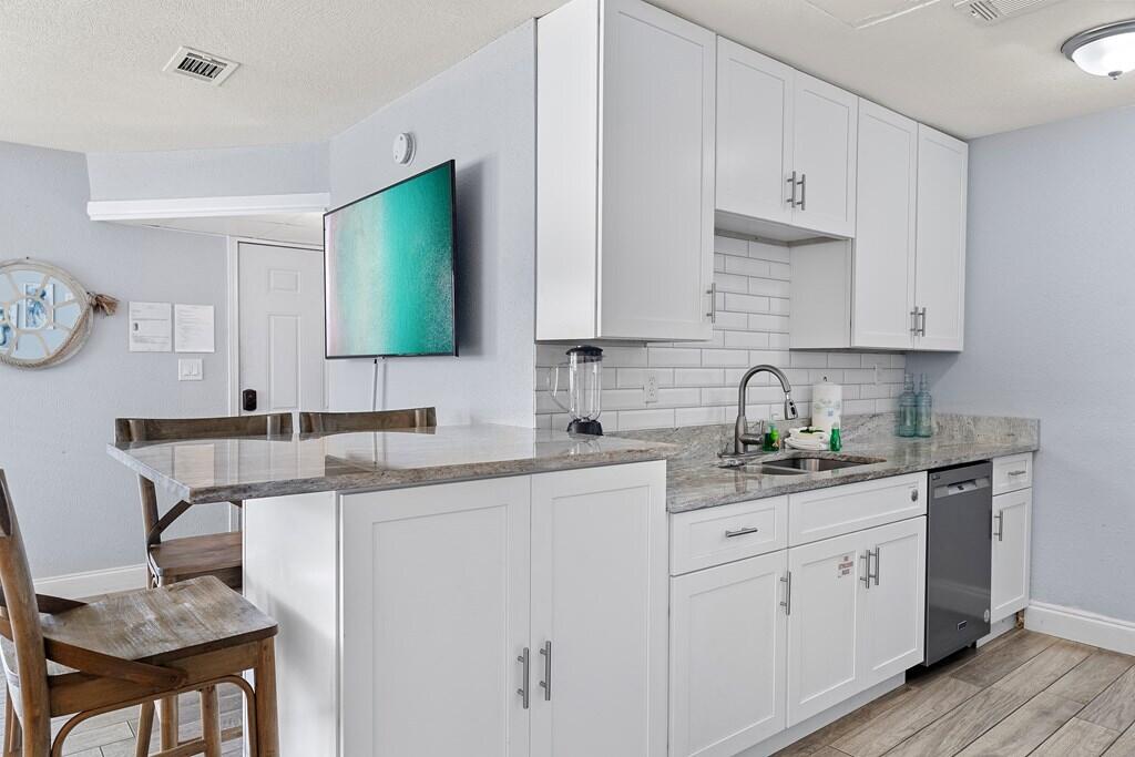 SURFSONG CONDO OF DESTIN - Residential