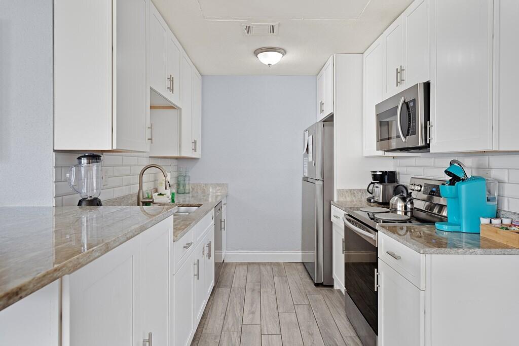 SURFSONG CONDO OF DESTIN - Residential