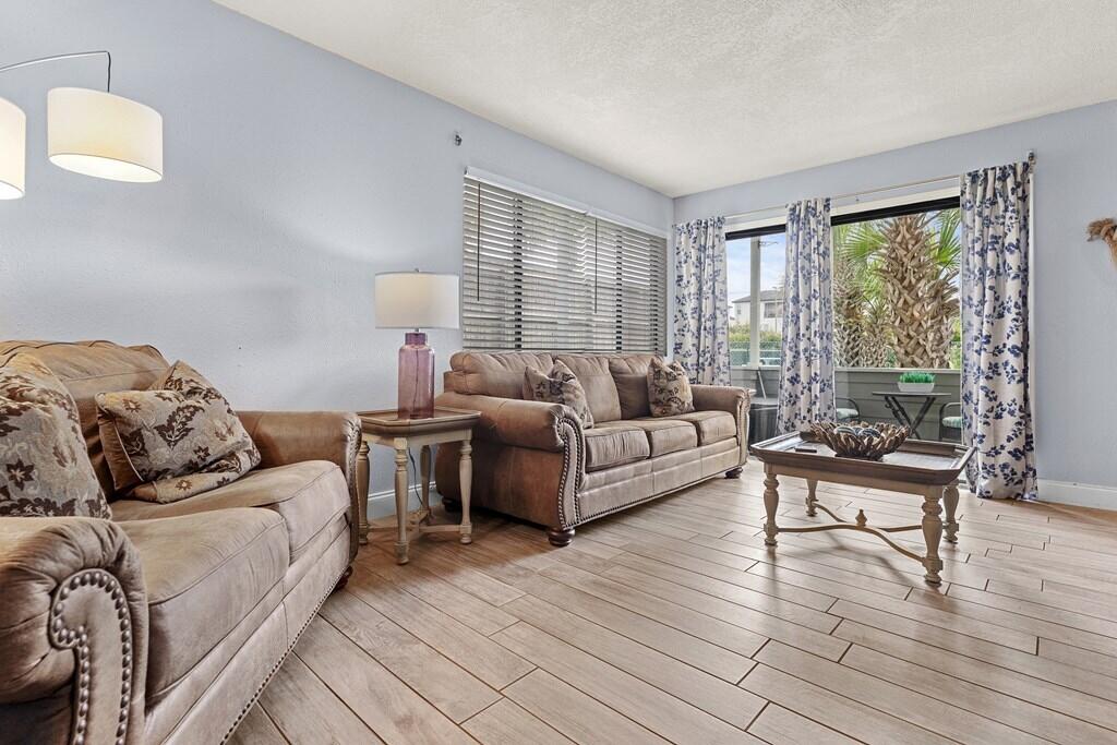 SURFSONG CONDO OF DESTIN - Residential