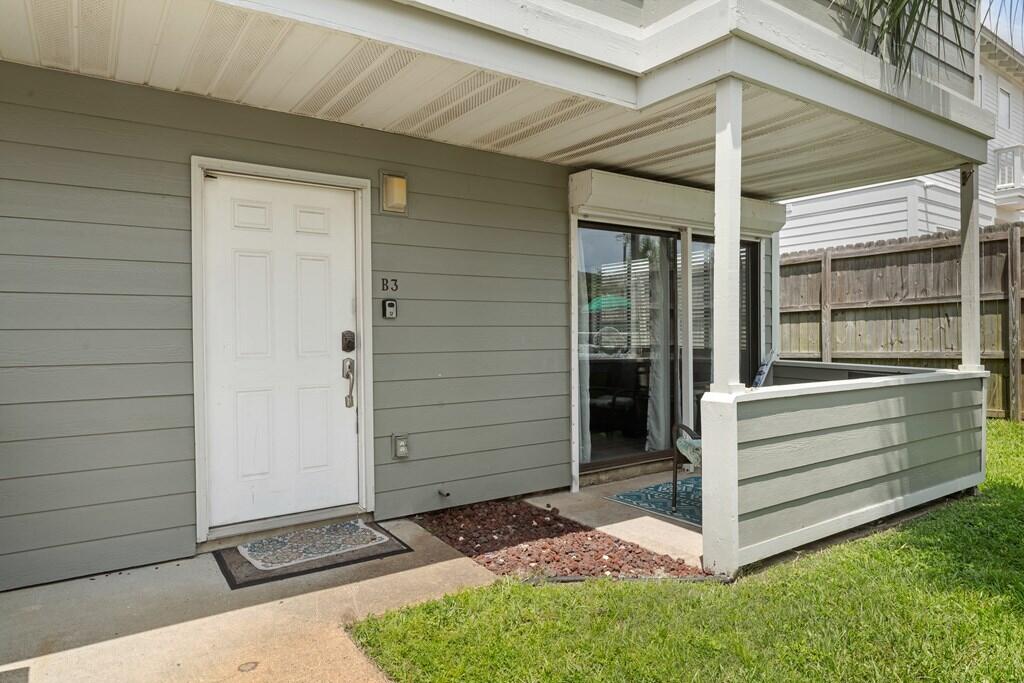 SURFSONG CONDO OF DESTIN - Residential