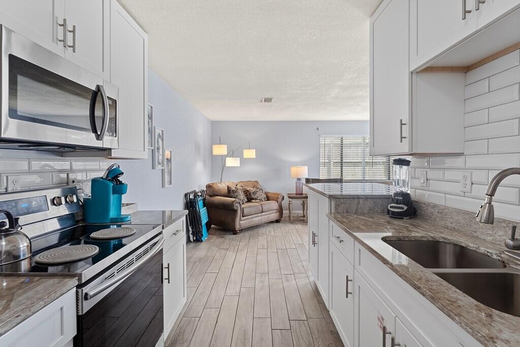 SURFSONG CONDO OF DESTIN - Residential