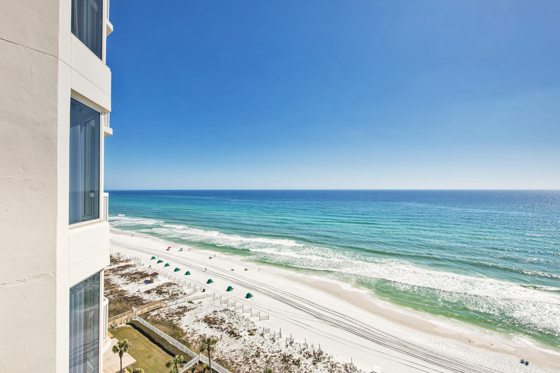 SILVER BEACH TOWERS - Residential