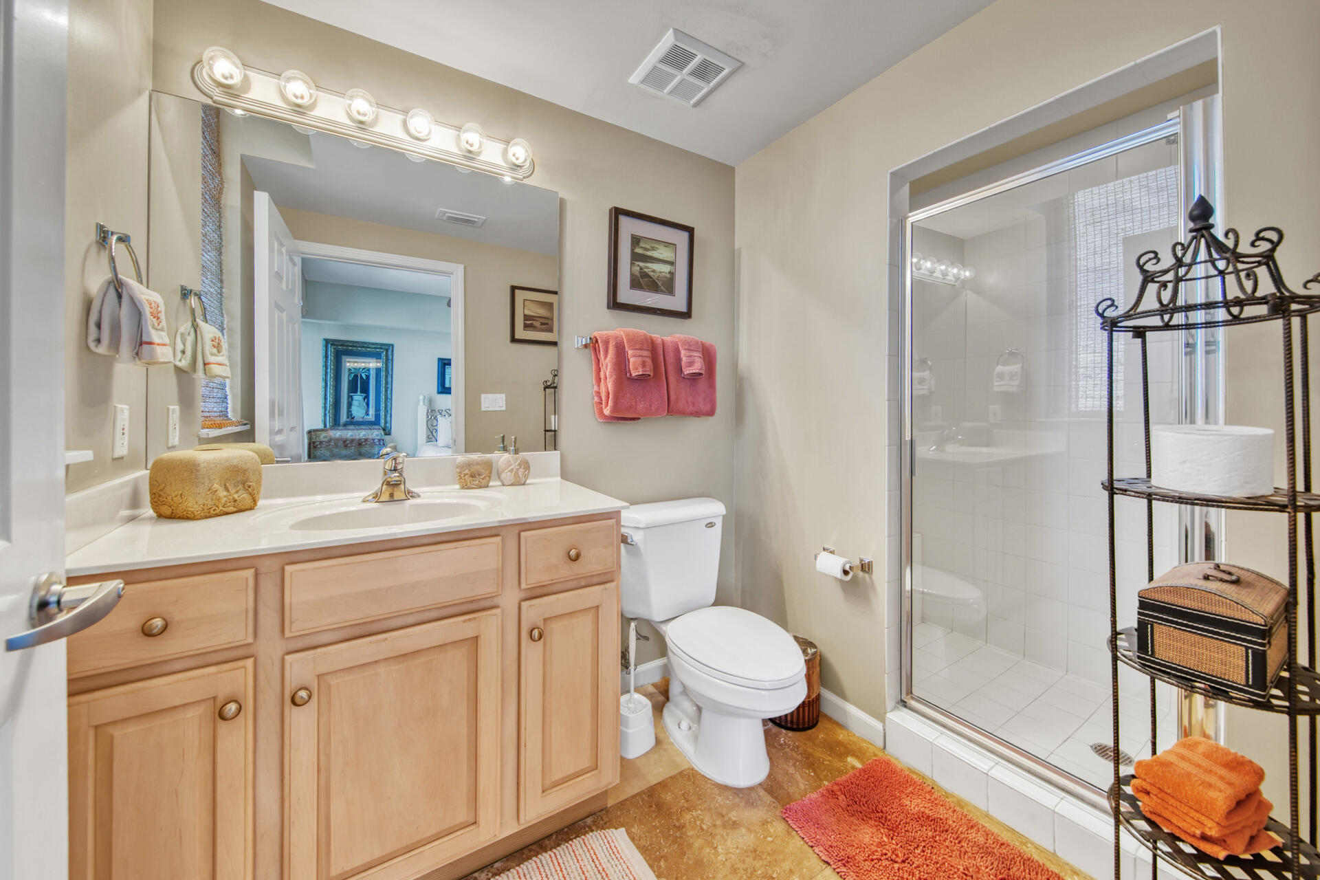 SILVER BEACH TOWERS - Residential