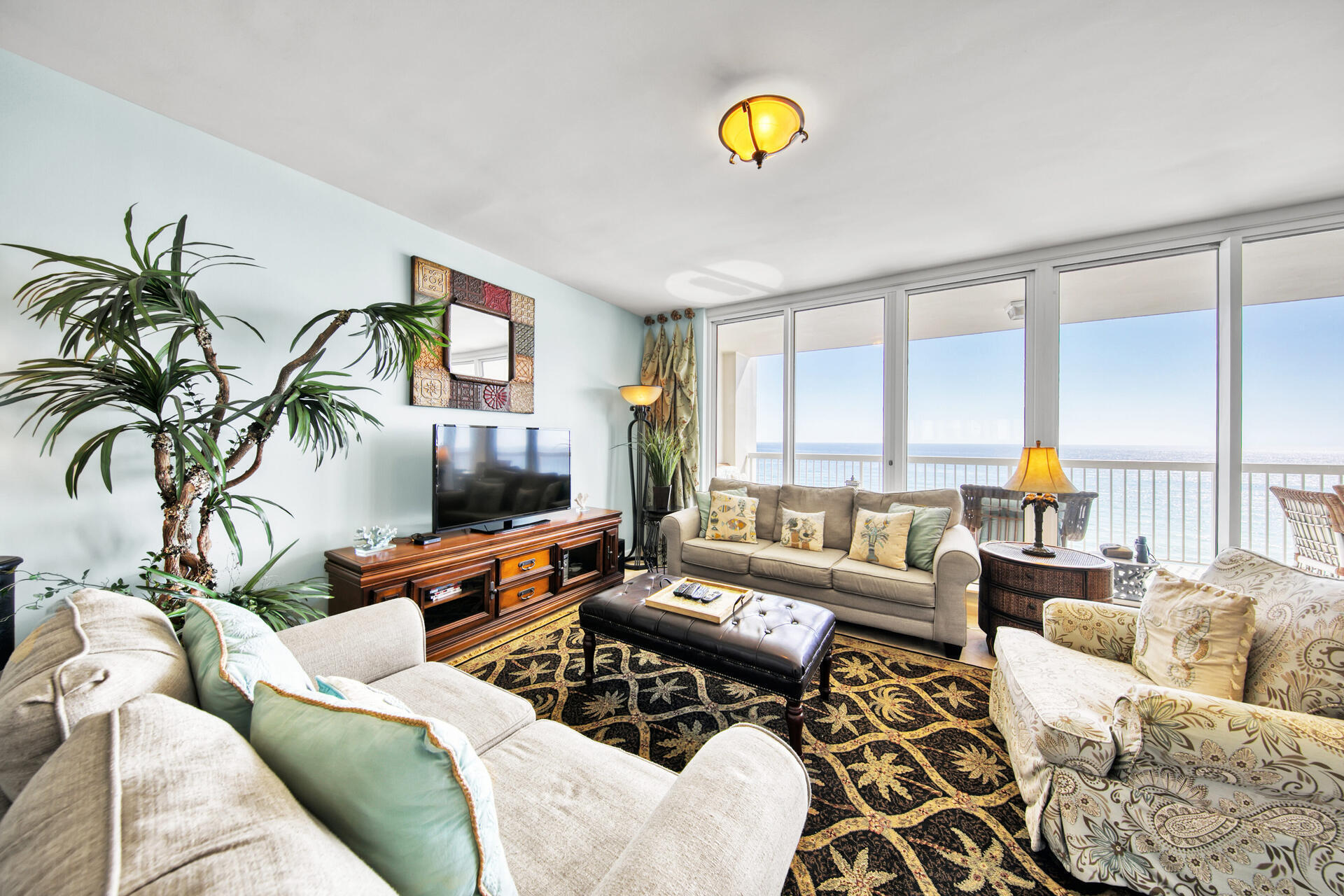 SILVER BEACH TOWERS - Residential