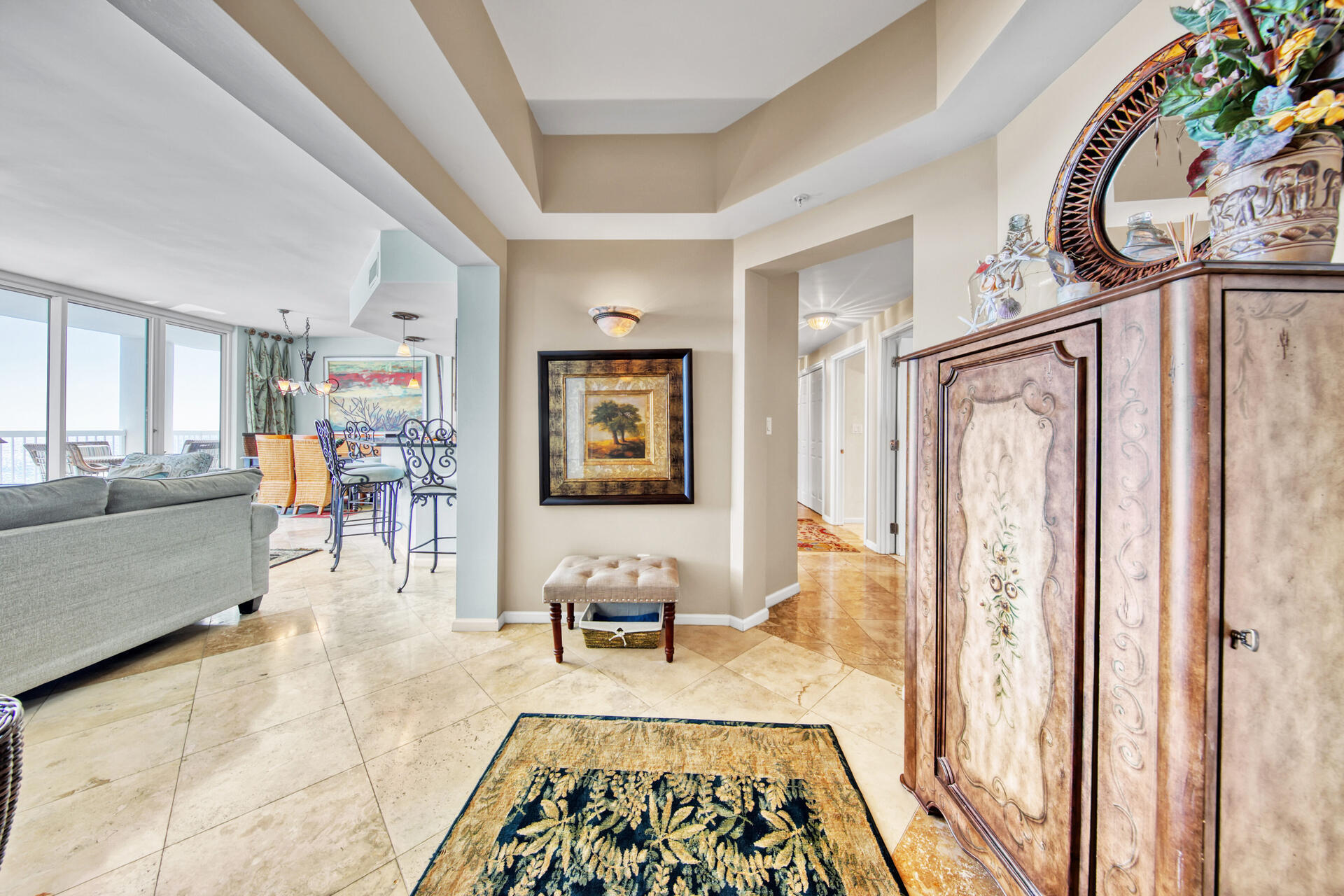 SILVER BEACH TOWERS - Residential