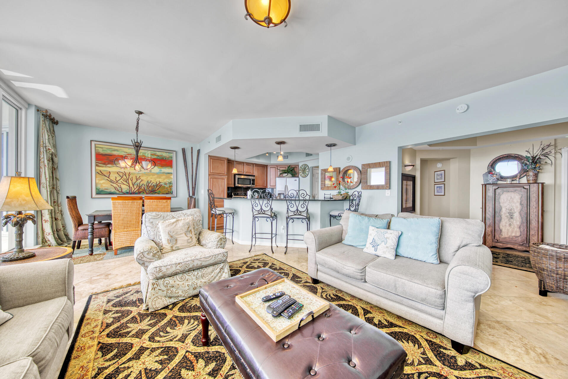 SILVER BEACH TOWERS - Residential