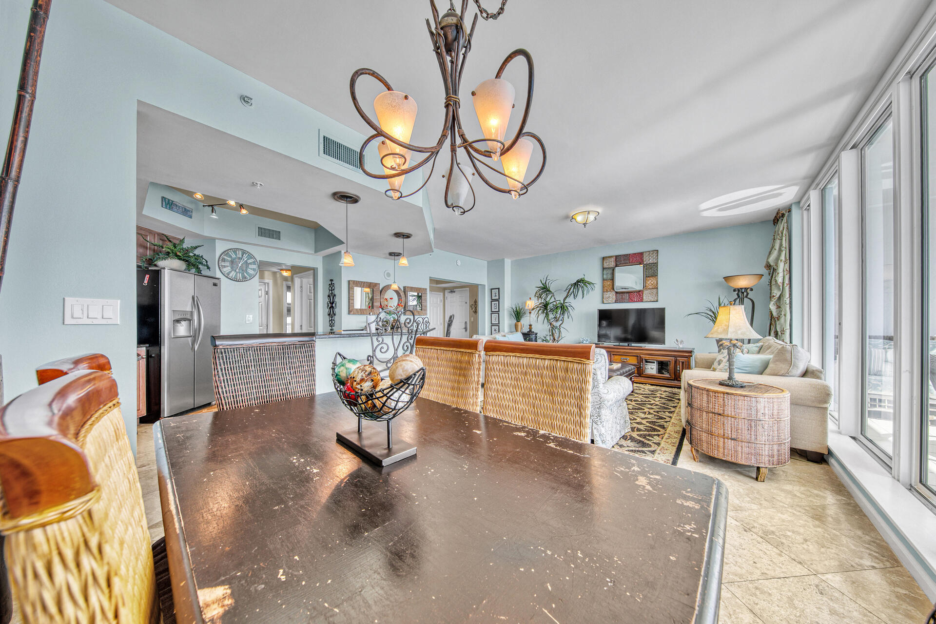 SILVER BEACH TOWERS - Residential