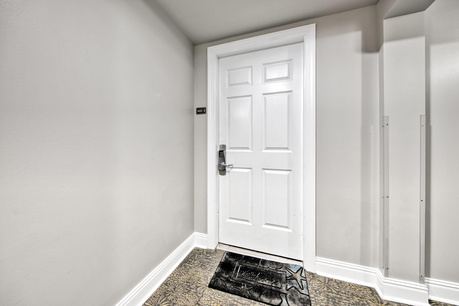 SILVER BEACH TOWERS - Residential