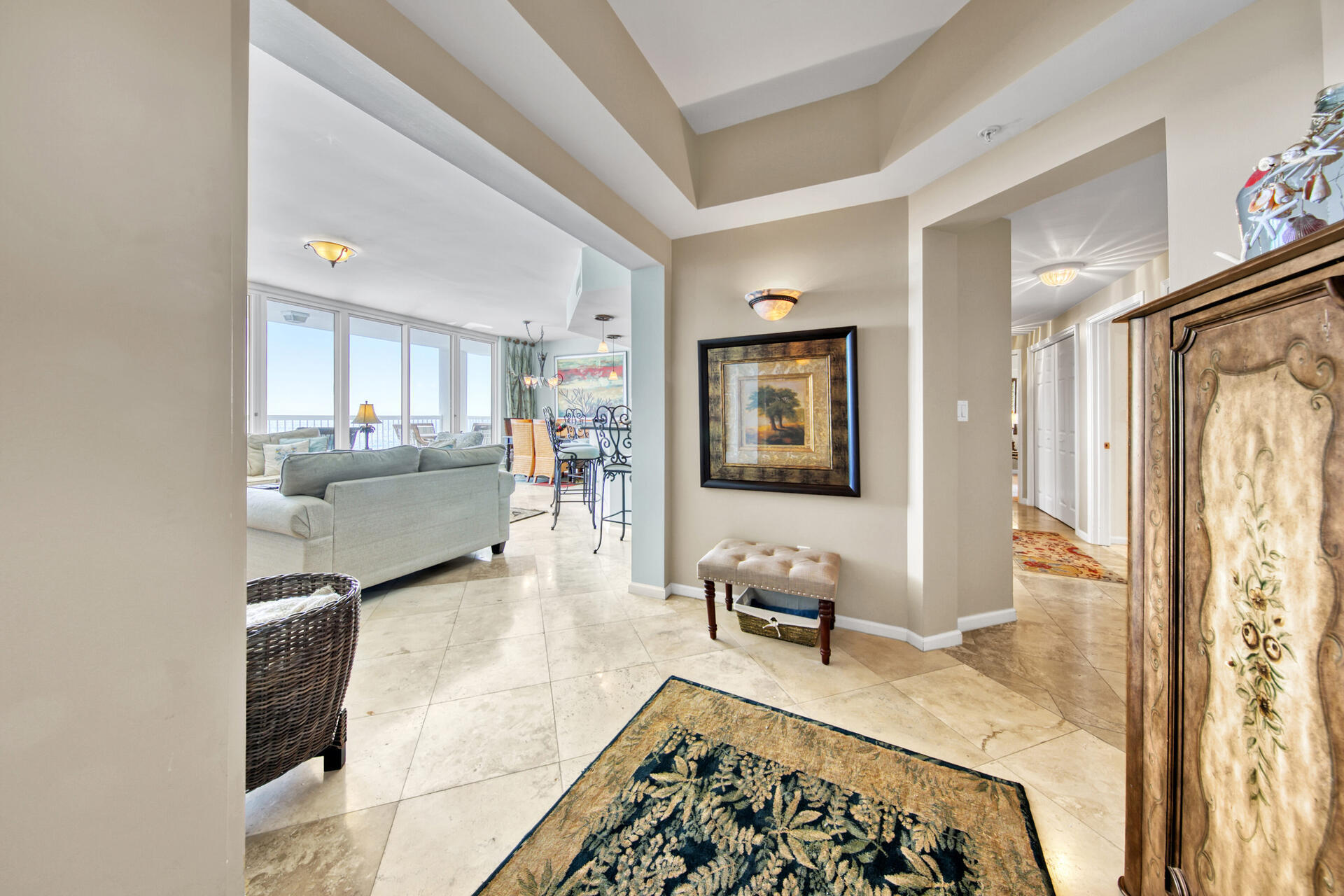 SILVER BEACH TOWERS - Residential