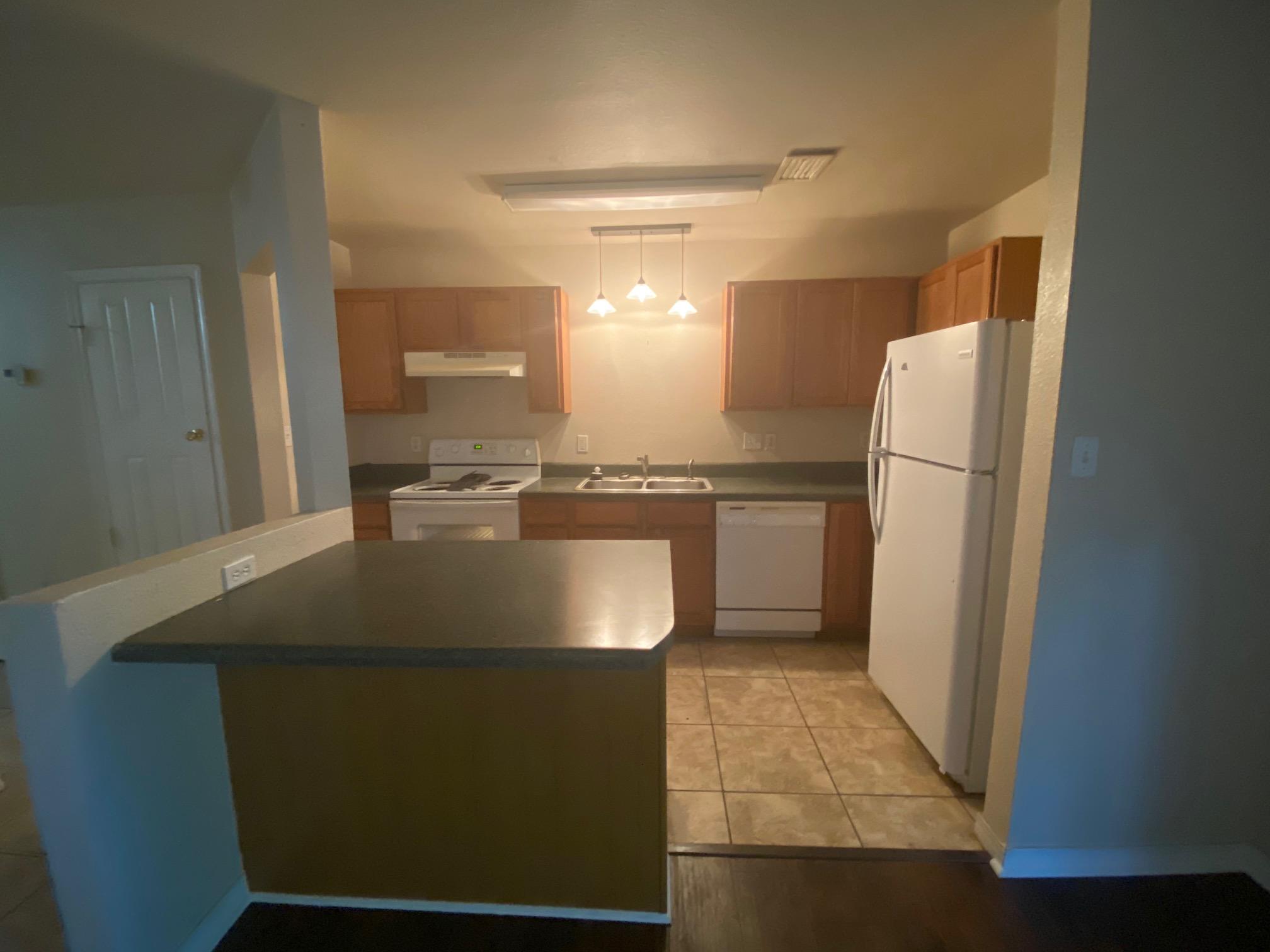 SHADY OAKS - Residential Lease